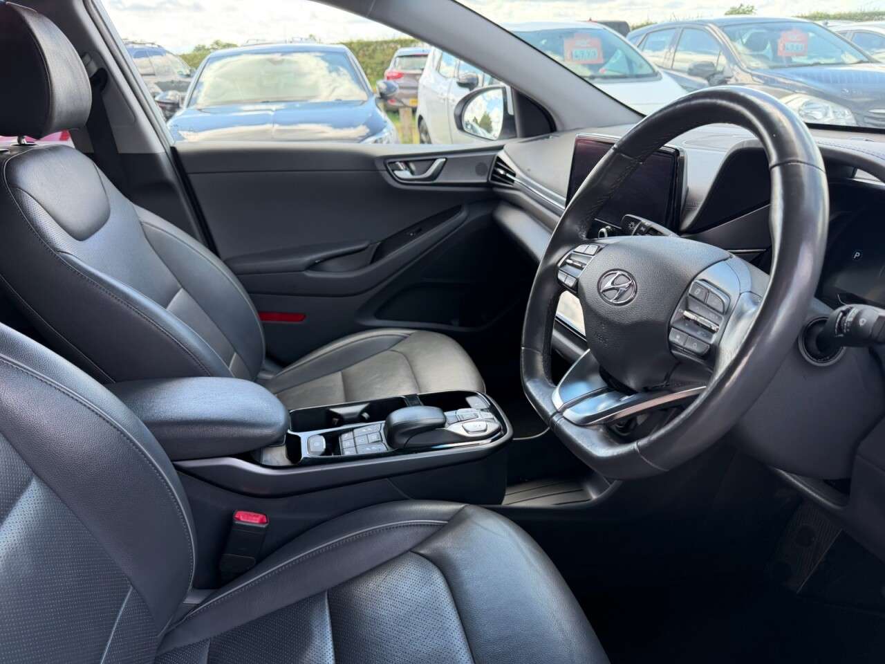 2022 HYUNDAI IONIQ 2022 HYUNDAI IONIQ