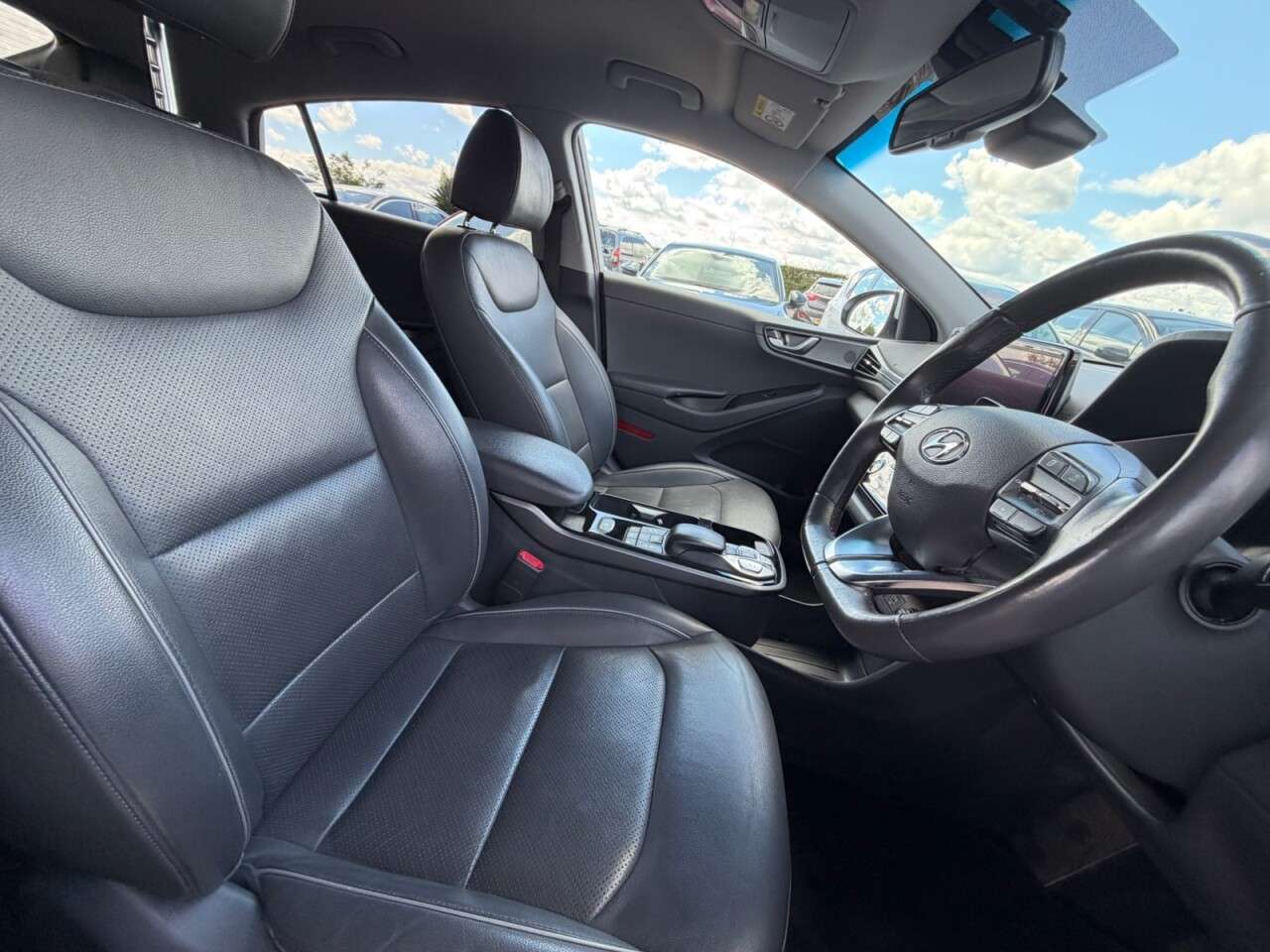 2022 HYUNDAI IONIQ 2022 HYUNDAI IONIQ