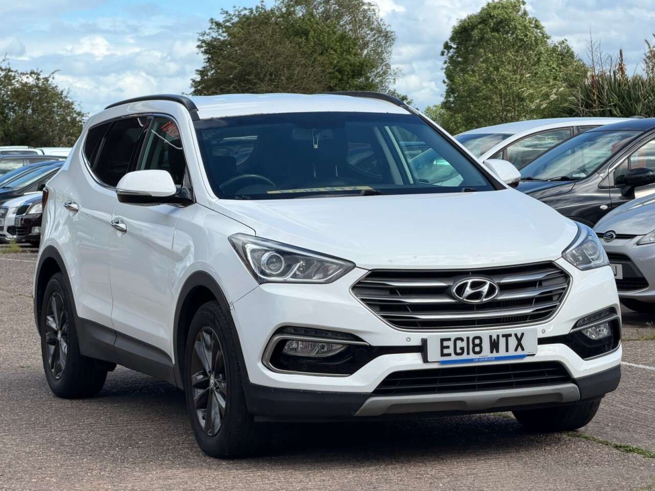 A 2018 HYUNDAI SANTA FE 2.2 CRDi Blue Drive Premium SUV 5dr Diesel Auto 4WD Euro 6 (s/s) (200 ps) * A 2018 HYUNDAI SANTA FE 2.2 CRDi Blue Drive Premium SUV 5dr Diesel Auto 4WD Euro 6 (s/s) (200 ps) *