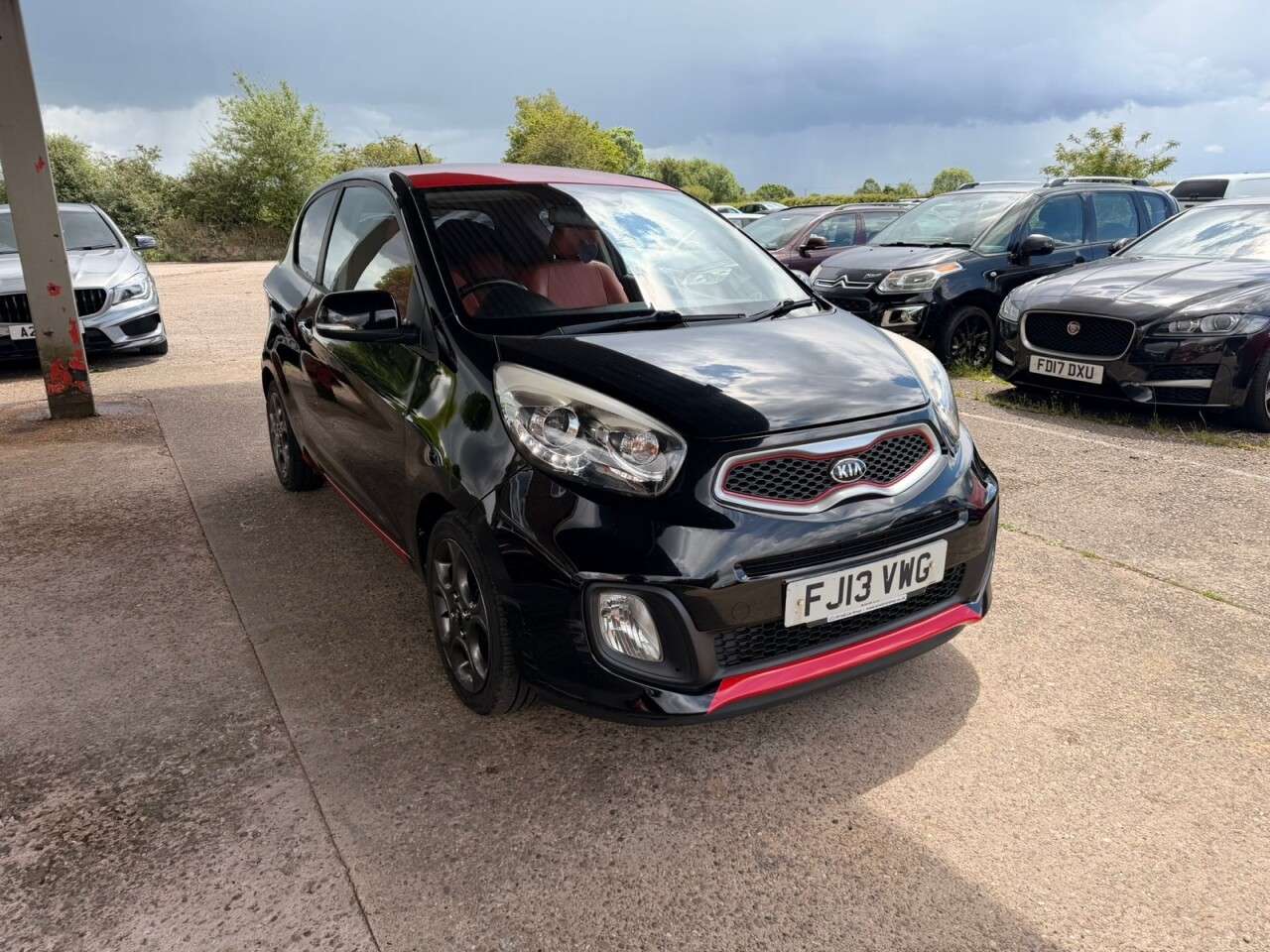 A 2013 KIA PICANTO 1.25 Equinox Hatchback 3dr Petrol Manual Euro 5 (84 bhp) **HPI CLEAR ~ FRES A 2013 KIA PICANTO 1.25 Equinox Hatchback 3dr Petrol Manual Euro 5 (84 bhp) **HPI CLEAR ~ FRES
