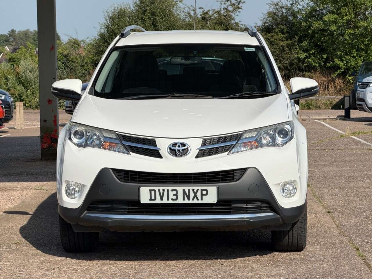 A 2013 TOYOTA RAV4 2.2 D-4D Icon SUV 5dr Diesel Manual 4WD Euro 5 (150 ps) **HPI CLEAR~FRESH M A 2013 TOYOTA RAV4 2.2 D-4D Icon SUV 5dr Diesel Manual 4WD Euro 5 (150 ps) **HPI CLEAR~FRESH M