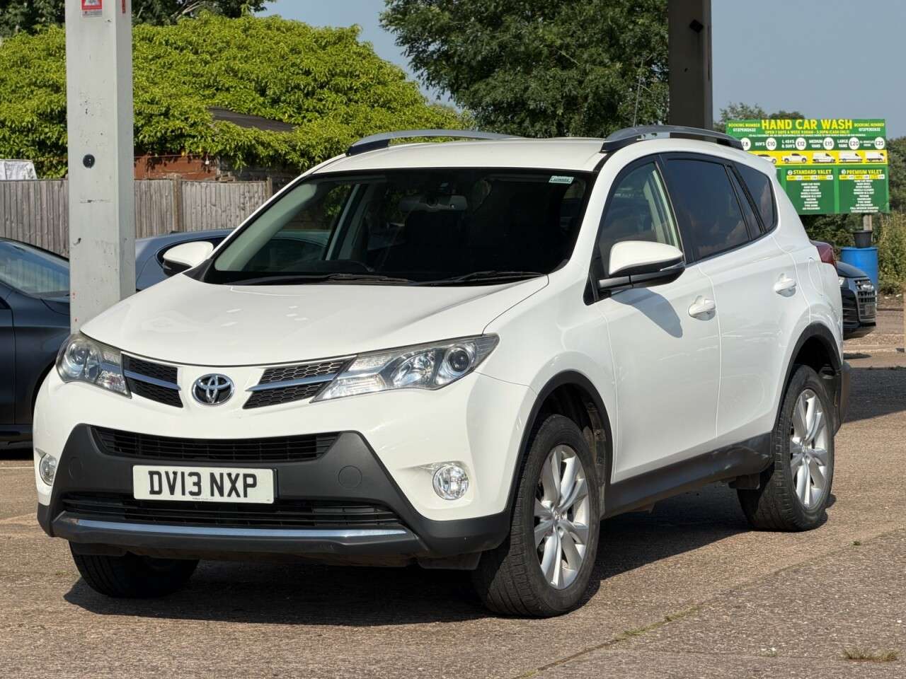 A 2013 TOYOTA RAV4 2.2 D-4D Icon SUV 5dr Diesel Manual 4WD Euro 5 (150 ps) **HPI CLEAR~FRESH M A 2013 TOYOTA RAV4 2.2 D-4D Icon SUV 5dr Diesel Manual 4WD Euro 5 (150 ps) **HPI CLEAR~FRESH M