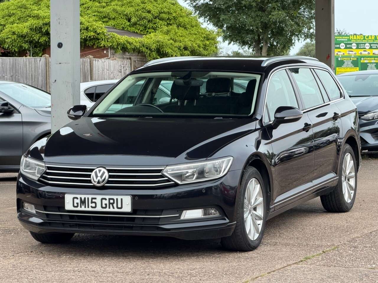 A 2015 VOLKSWAGEN PASSAT 1.6 TDI BlueMotion Tech SE Estate 5dr Diesel Manual Euro 6 (s/s) (120 ps) * A 2015 VOLKSWAGEN PASSAT 1.6 TDI BlueMotion Tech SE Estate 5dr Diesel Manual Euro 6 (s/s) (120 ps) *