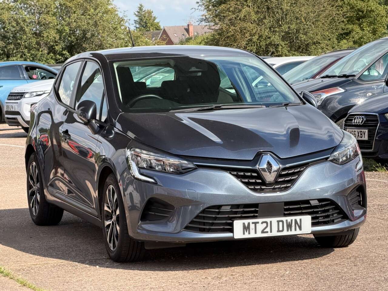 A 2021 RENAULT CLIO 1.0 SCe Iconic Hatchback 5dr Petrol Manual Euro 6 (s/s) (65 ps) **HPI CLEAR A 2021 RENAULT CLIO 1.0 SCe Iconic Hatchback 5dr Petrol Manual Euro 6 (s/s) (65 ps) **HPI CLEAR