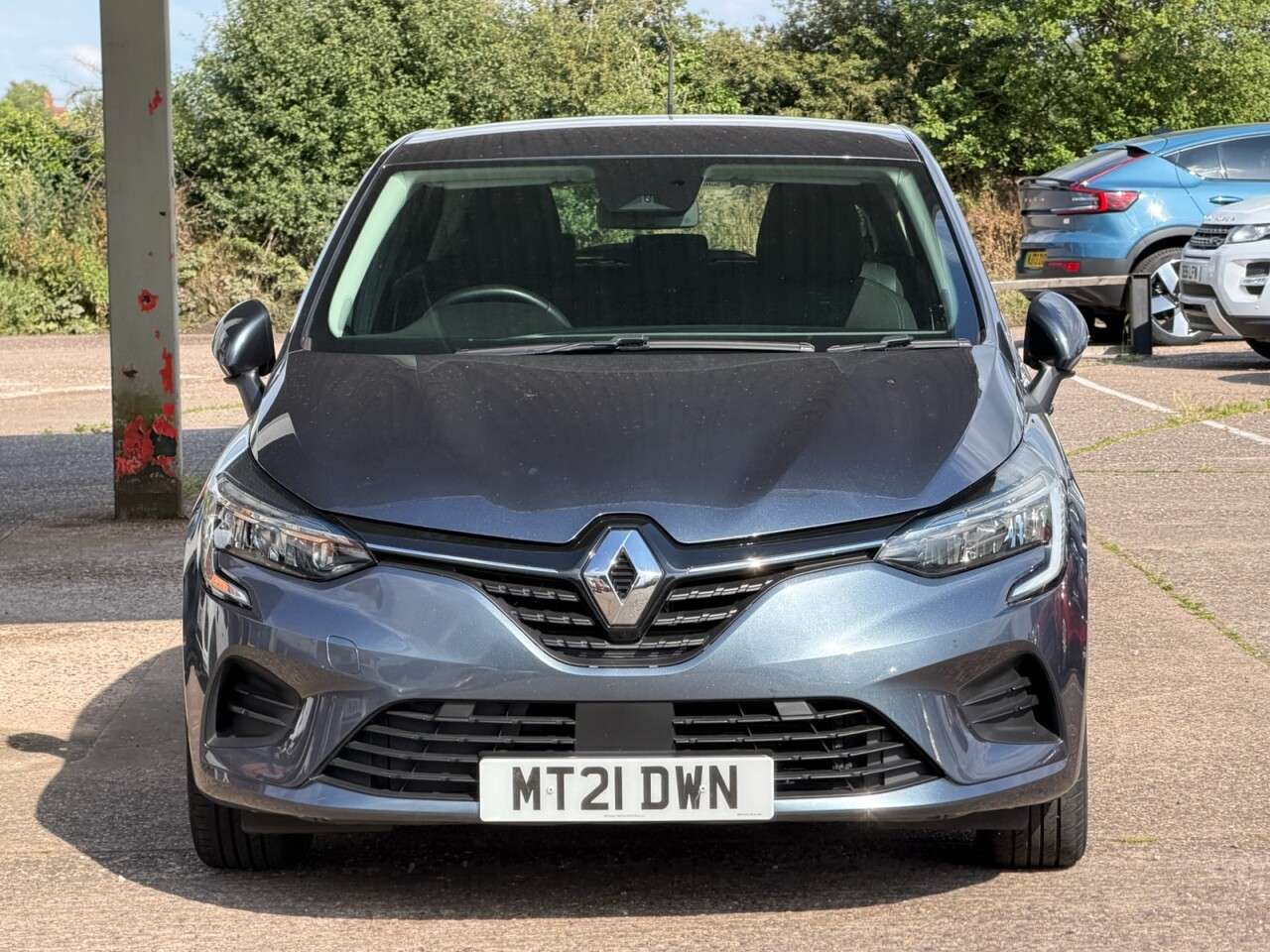 A 2021 RENAULT CLIO 1.0 SCe Iconic Hatchback 5dr Petrol Manual Euro 6 (s/s) (65 ps) **HPI CLEAR A 2021 RENAULT CLIO 1.0 SCe Iconic Hatchback 5dr Petrol Manual Euro 6 (s/s) (65 ps) **HPI CLEAR