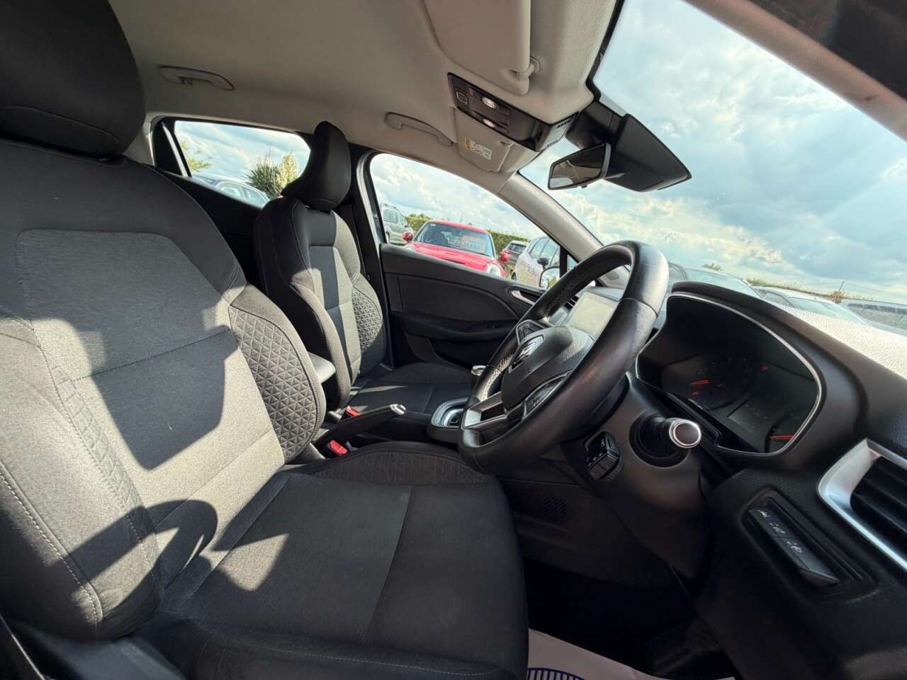 2021 RENAULT CLIO 2021 RENAULT CLIO