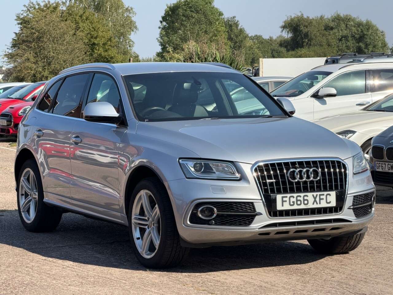 A 2016 AUDI Q5 2.0 TDI S line Plus SUV 5dr Diesel S Tronic quattro Euro 6 (s/s) (190 ps) * A 2016 AUDI Q5 2.0 TDI S line Plus SUV 5dr Diesel S Tronic quattro Euro 6 (s/s) (190 ps) *