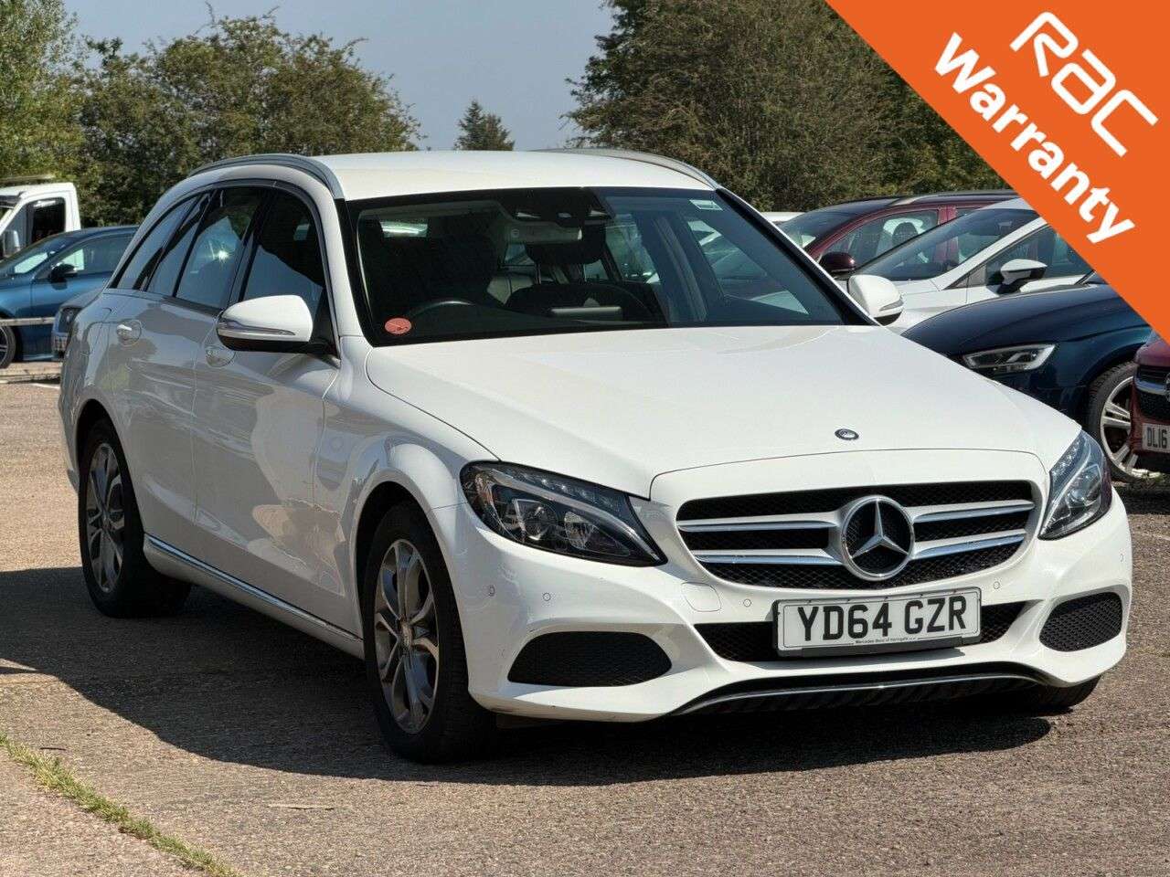A 2014 MERCEDES-BENZ C CLASS 2.1 C220 BlueTEC Sport Estate 5dr Diesel G-Tronic+ Euro 6 (s/s) (170 ps) ** A 2014 MERCEDES-BENZ C CLASS 2.1 C220 BlueTEC Sport Estate 5dr Diesel G-Tronic+ Euro 6 (s/s) (170 ps) **