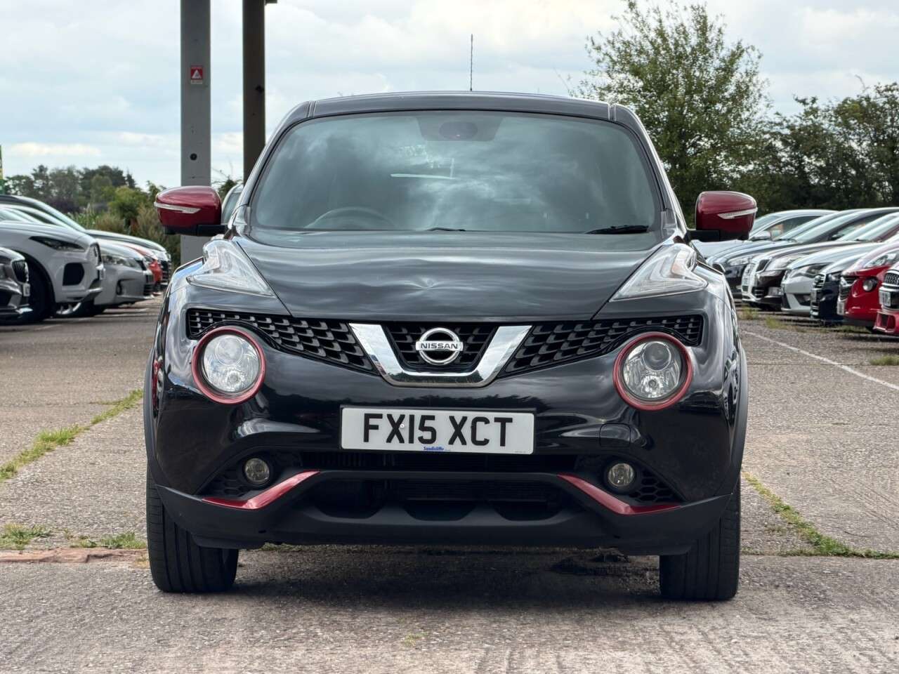 A 2015 NISSAN JUKE 1.6l 5dr 190 BHP **HPI CLEAR~FRESH MOT+SVS** A 2015 NISSAN JUKE 1.6l 5dr 190 BHP **HPI CLEAR~FRESH MOT+SVS**
