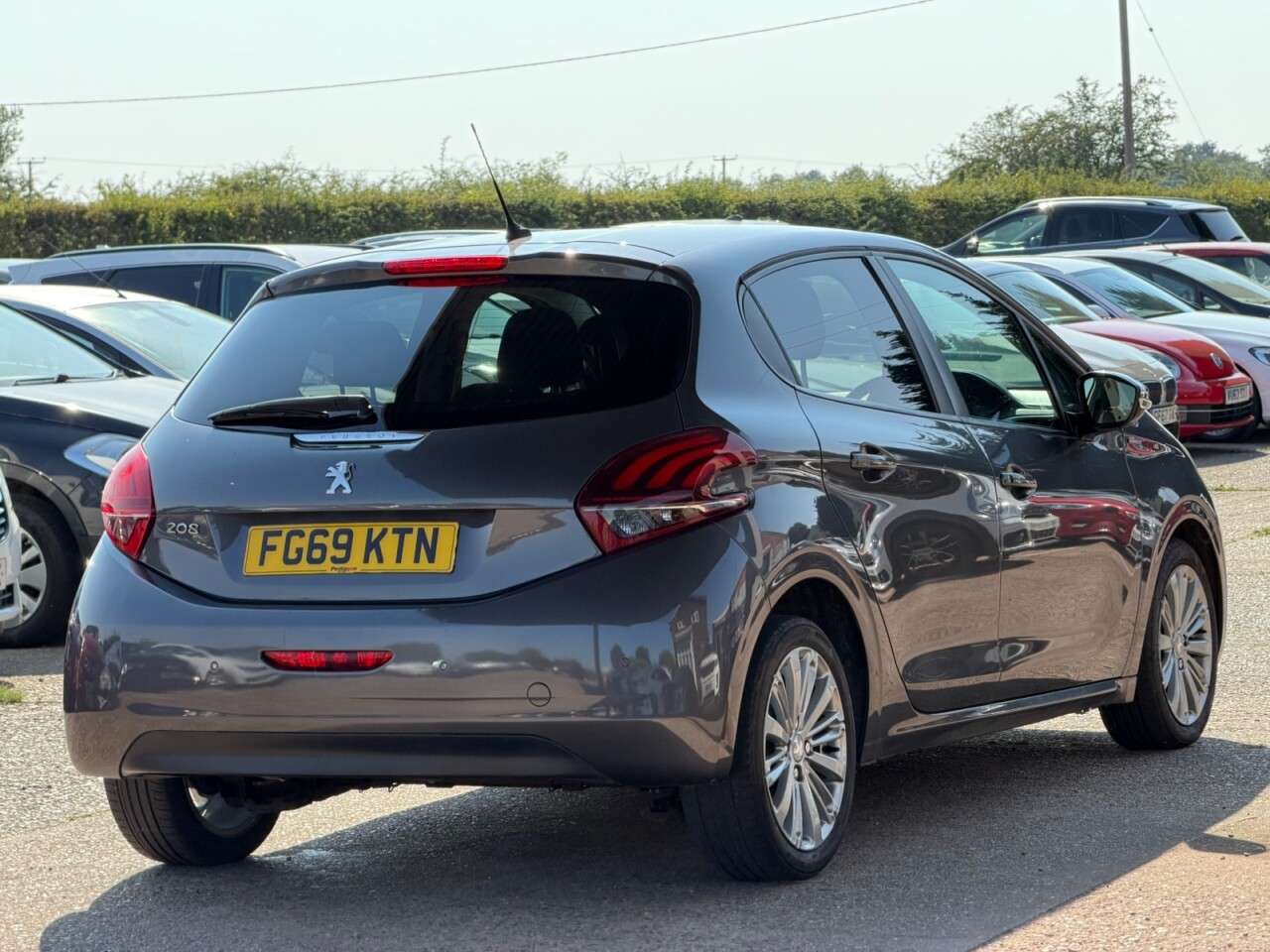 2019 PEUGEOT 208 2019 PEUGEOT 208