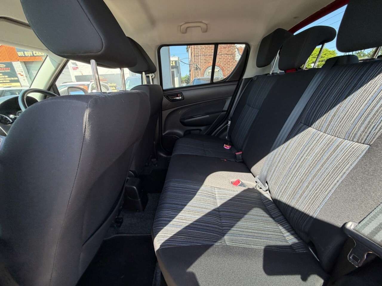 2017 SUZUKI SWIFT 2017 SUZUKI SWIFT