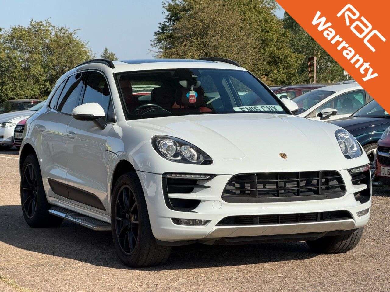 A 2016 PORSCHE MACAN 3.0 TD V6 S SUV 5dr Diesel PDK 4WD Euro 6 (s/s) (258 ps) **SATNAV~PANROOF~L A 2016 PORSCHE MACAN 3.0 TD V6 S SUV 5dr Diesel PDK 4WD Euro 6 (s/s) (258 ps) **SATNAV~PANROOF~L