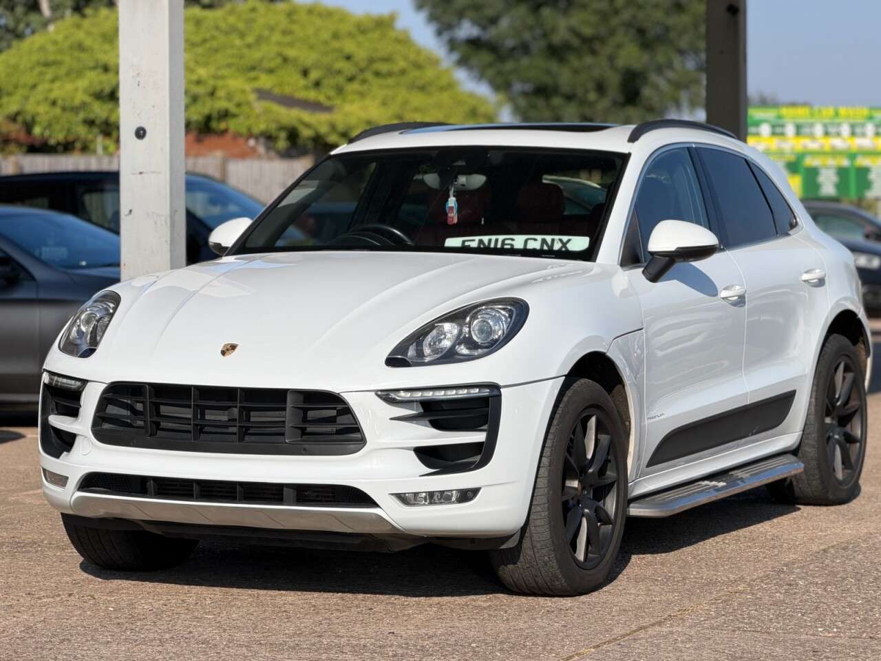 2016 PORSCHE MACAN 2016 PORSCHE MACAN