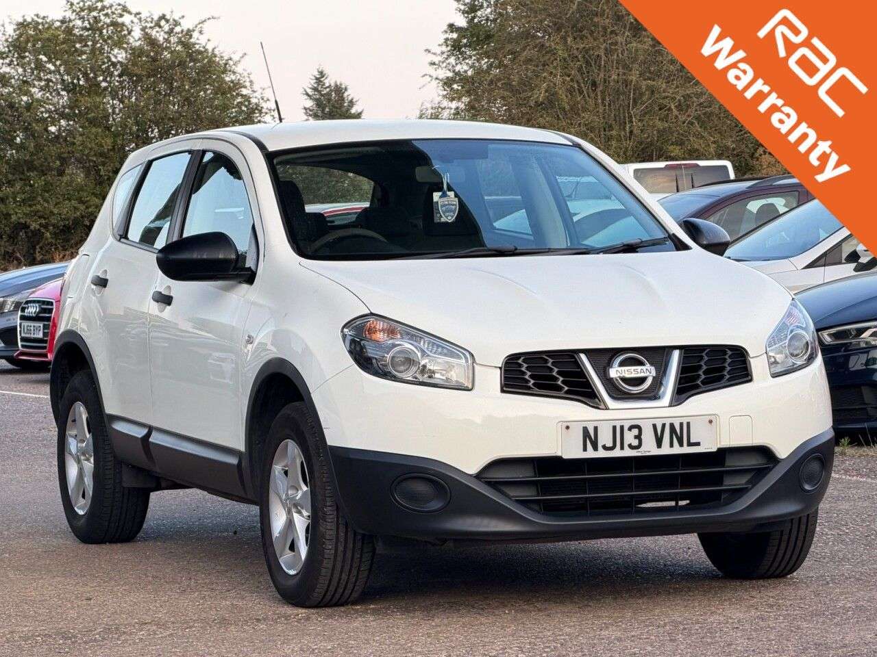 A 2013 NISSAN QASHQAI 1.6 Visia SUV 5dr Petrol Manual 2WD Euro 5 (s/s) (117 ps) **HPI CLEAR~FRESH A 2013 NISSAN QASHQAI 1.6 Visia SUV 5dr Petrol Manual 2WD Euro 5 (s/s) (117 ps) **HPI CLEAR~FRESH