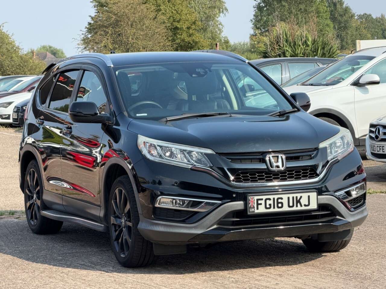 A 2016 HONDA CR-V 1.6 i-DTEC Black Edition SUV 5dr Diesel Manual 4WD Euro 6 (s/s) (160 ps) ** A 2016 HONDA CR-V 1.6 i-DTEC Black Edition SUV 5dr Diesel Manual 4WD Euro 6 (s/s) (160 ps) **
