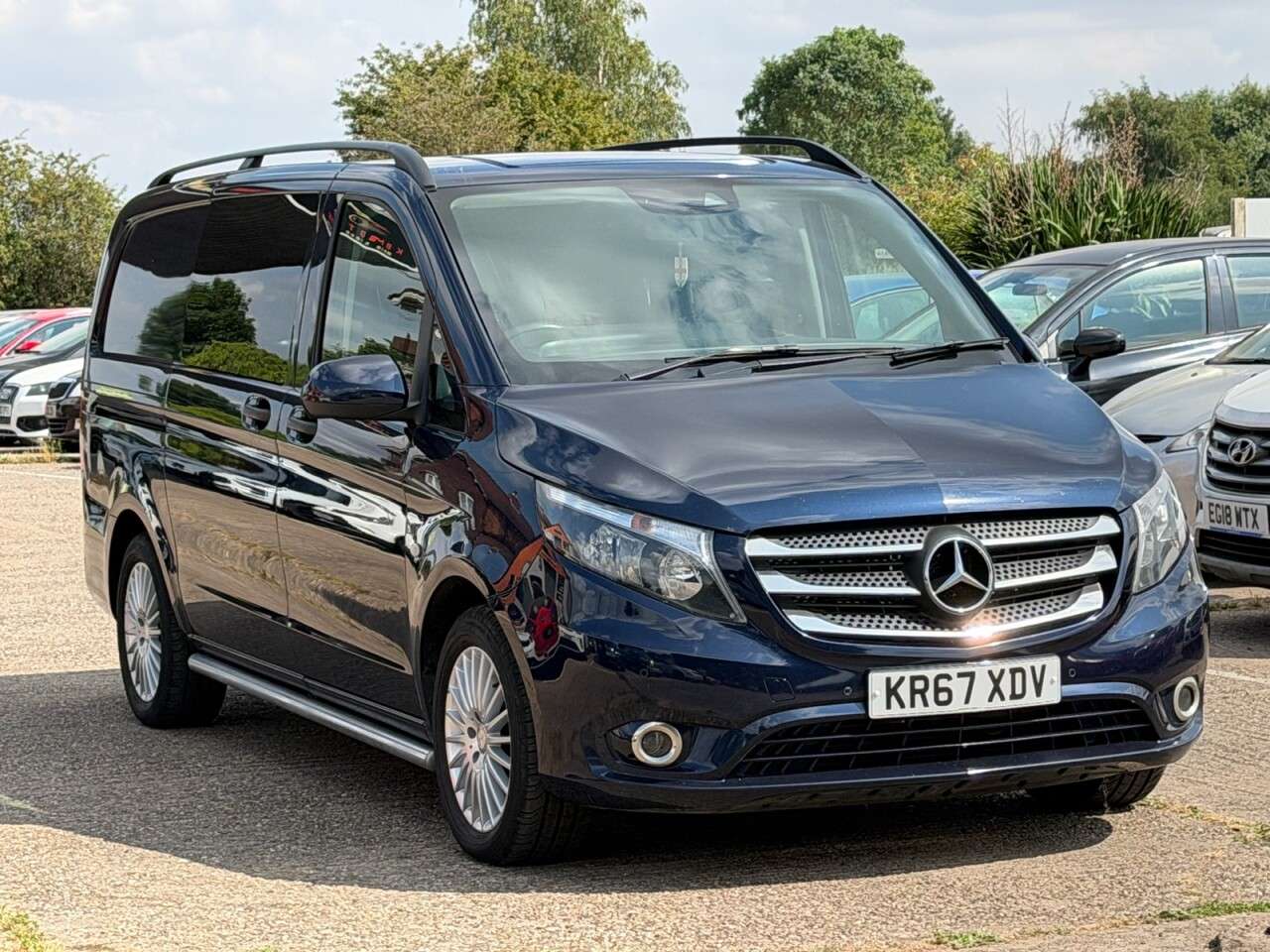 A 2017 MERCEDES-BENZ VITO 2.1 119 CDI BlueTEC Sport Crew Van Double Cab 5dr Diesel G-Tronic+ RWD L2 E A 2017 MERCEDES-BENZ VITO 2.1 119 CDI BlueTEC Sport Crew Van Double Cab 5dr Diesel G-Tronic+ RWD L2 E