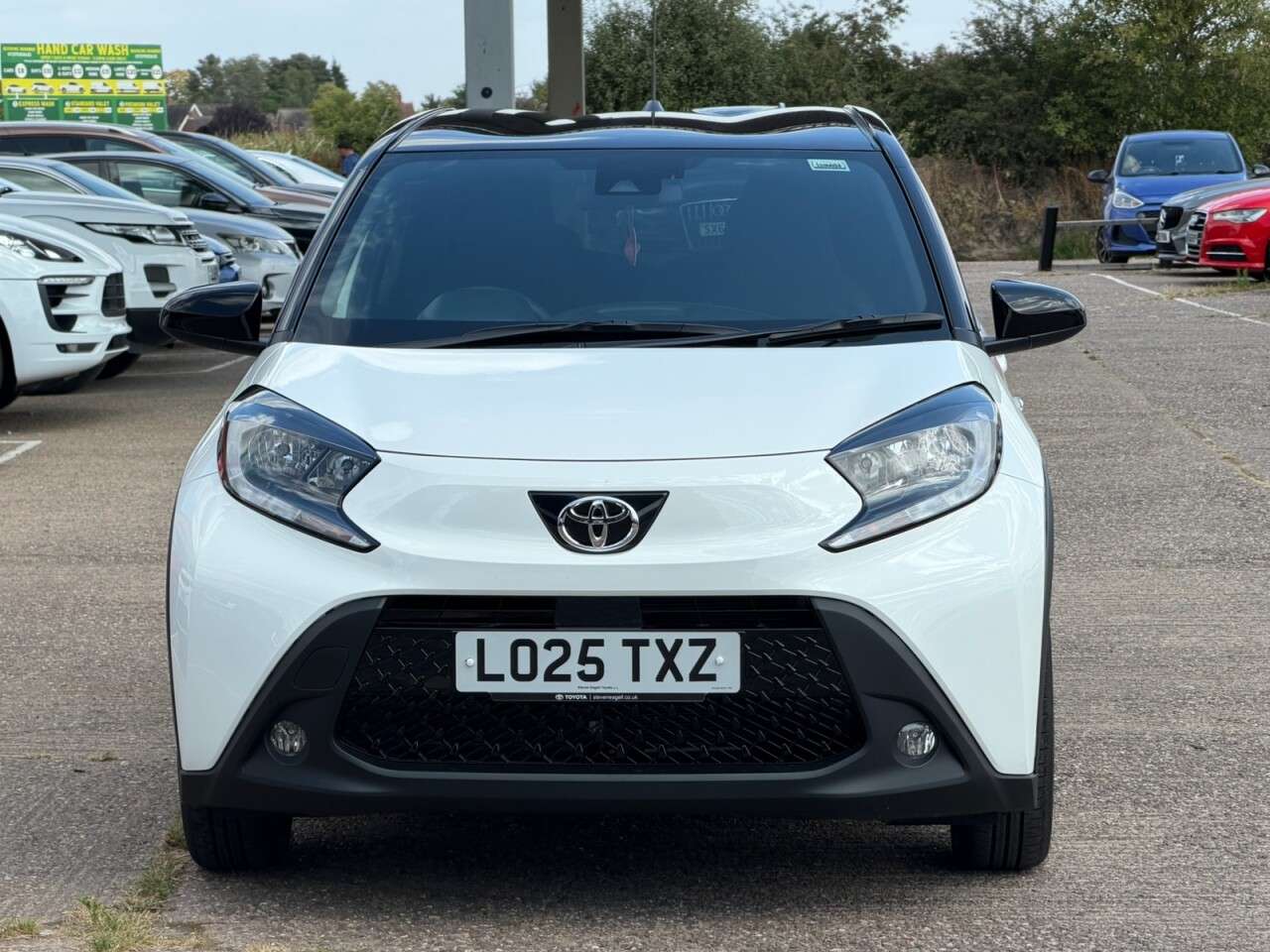 A 2025 TOYOTA AYGO X 1.0 VVT-i Edge Hatchback 5dr Petrol x-shift Euro 6 (s/s) (72 ps) **FRESH MO A 2025 TOYOTA AYGO X 1.0 VVT-i Edge Hatchback 5dr Petrol x-shift Euro 6 (s/s) (72 ps) **FRESH MO