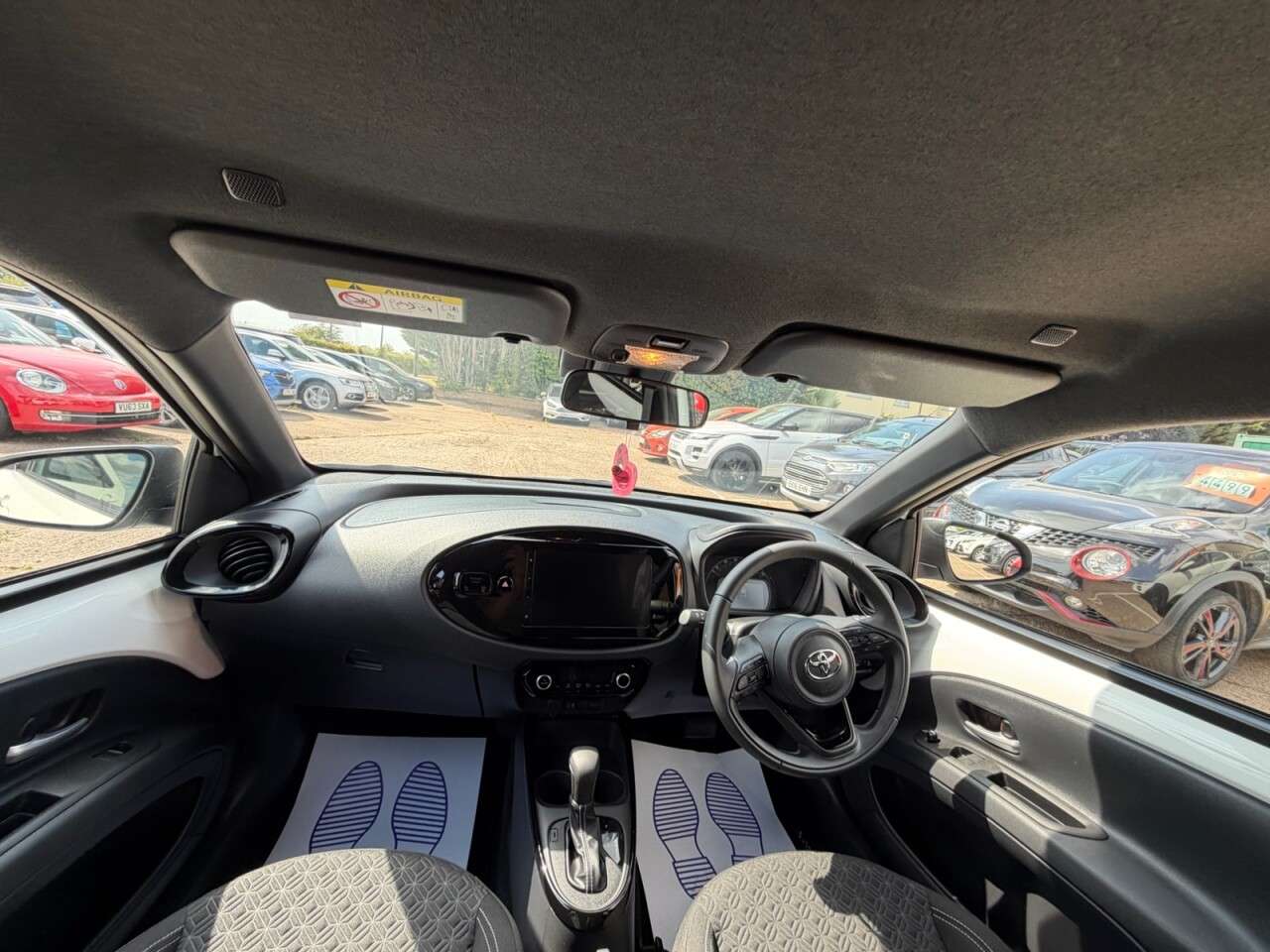 2025 TOYOTA AYGO X 2025 TOYOTA AYGO X