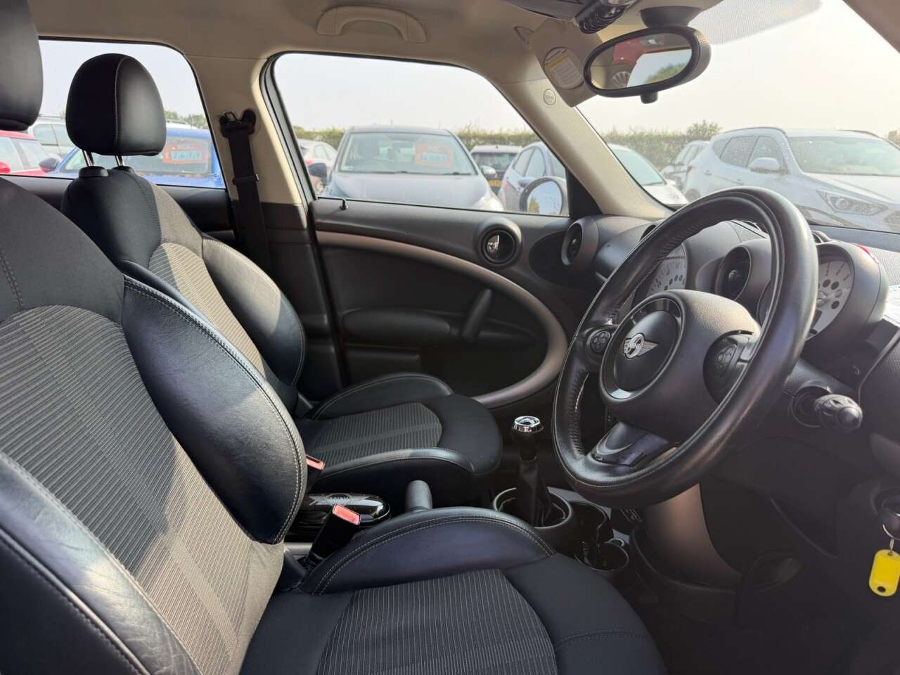 2012 MINI COUNTRYMAN 2012 MINI COUNTRYMAN