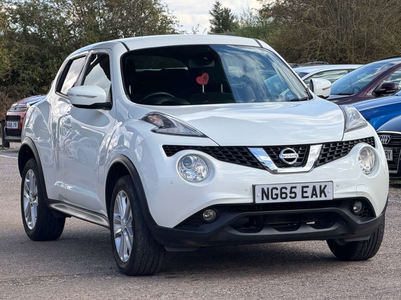 A 2016 NISSAN JUKE 1.2 DIG-T N-Connecta SUV 5dr Petrol Manual Euro 6 (s/s) (115 ps) **HPI CLEA A 2016 NISSAN JUKE 1.2 DIG-T N-Connecta SUV 5dr Petrol Manual Euro 6 (s/s) (115 ps) **HPI CLEA