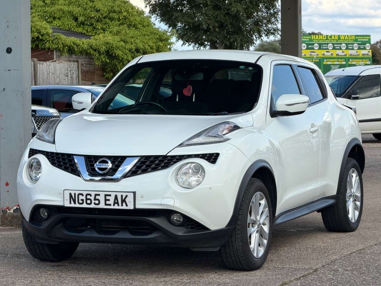 A 2016 NISSAN JUKE 1.2 DIG-T N-Connecta SUV 5dr Petrol Manual Euro 6 (s/s) (115 ps) **HPI CLEA A 2016 NISSAN JUKE 1.2 DIG-T N-Connecta SUV 5dr Petrol Manual Euro 6 (s/s) (115 ps) **HPI CLEA