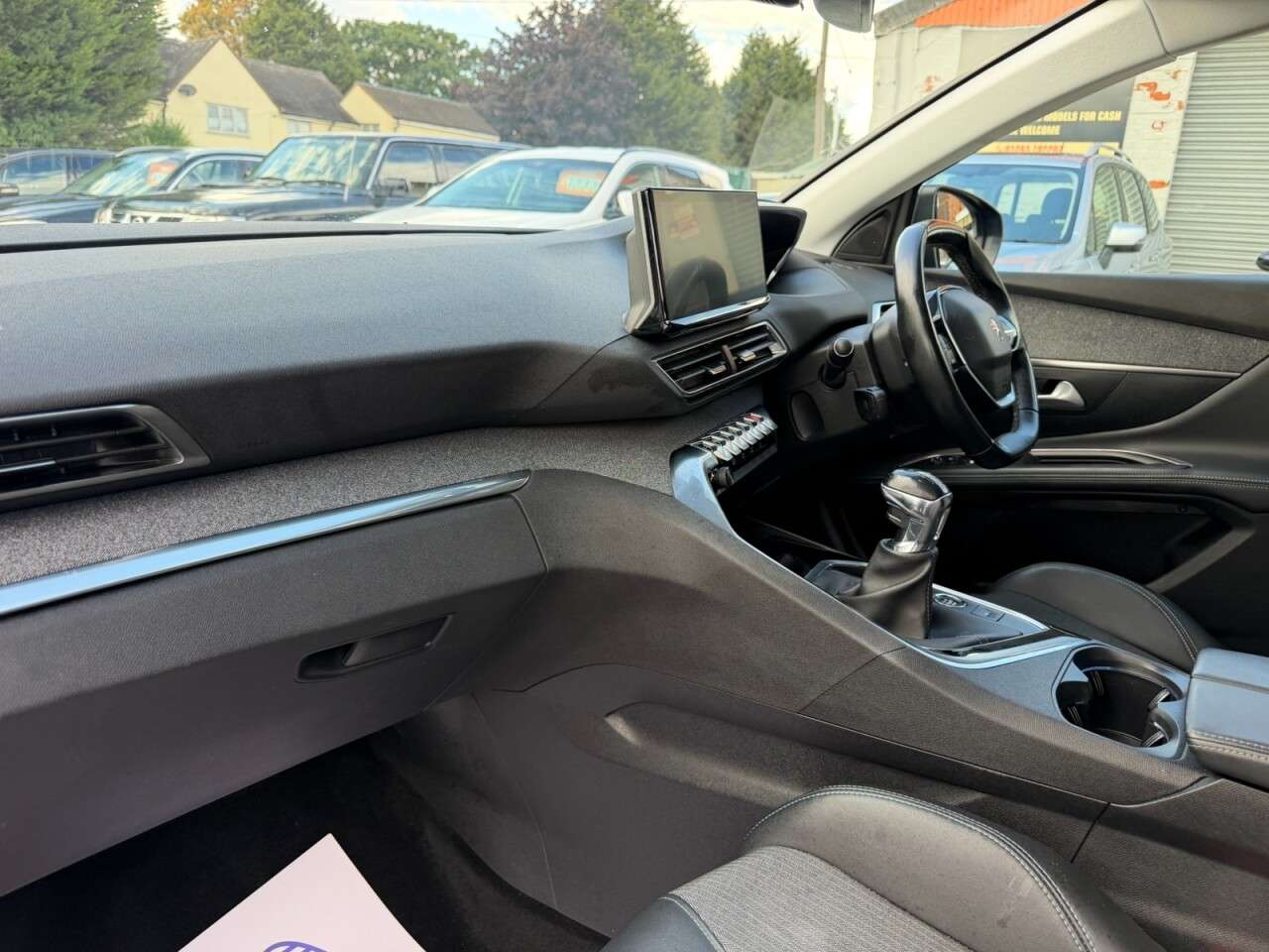 2021 PEUGEOT 5008 2021 PEUGEOT 5008