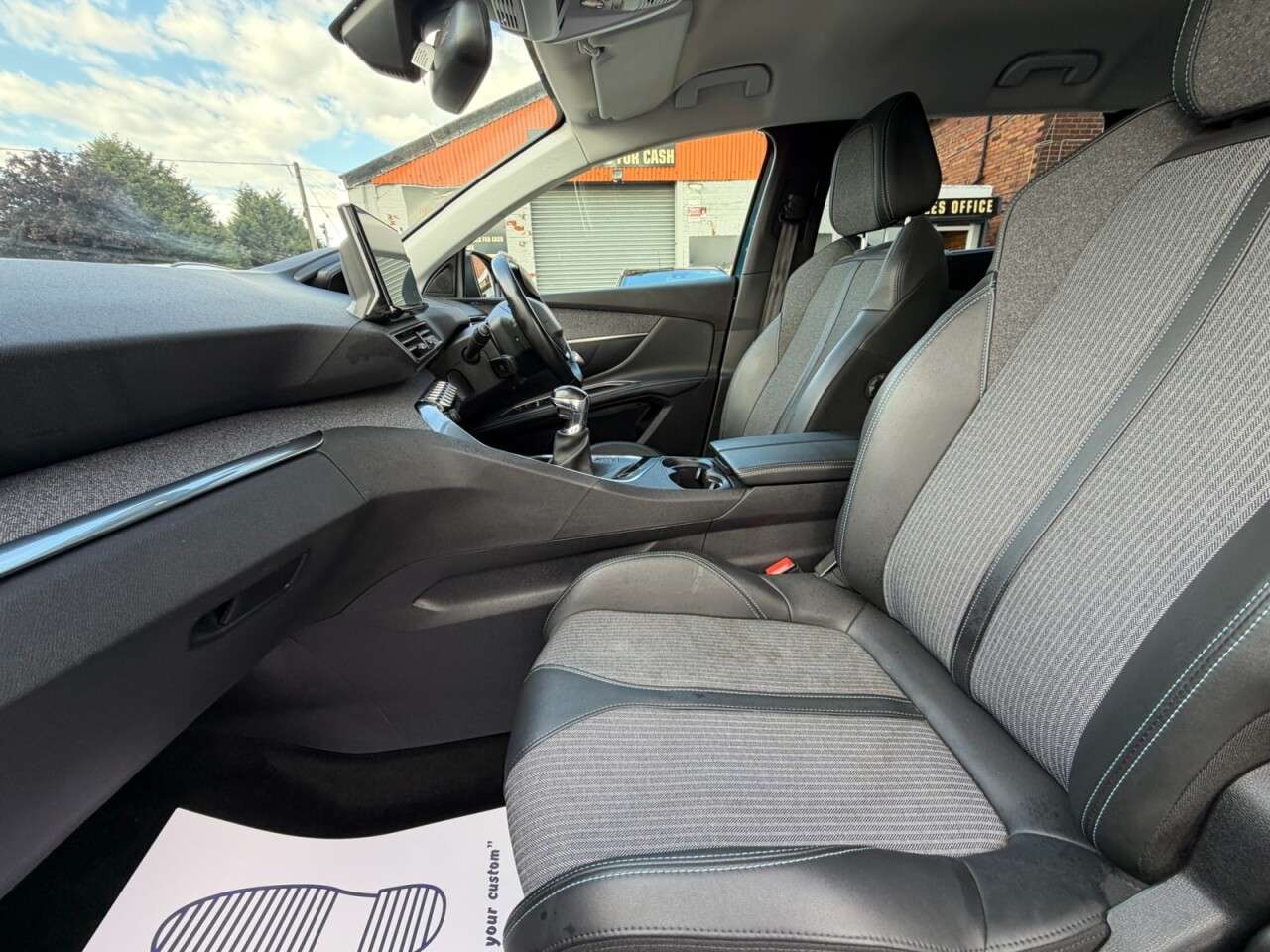 2021 PEUGEOT 5008 2021 PEUGEOT 5008