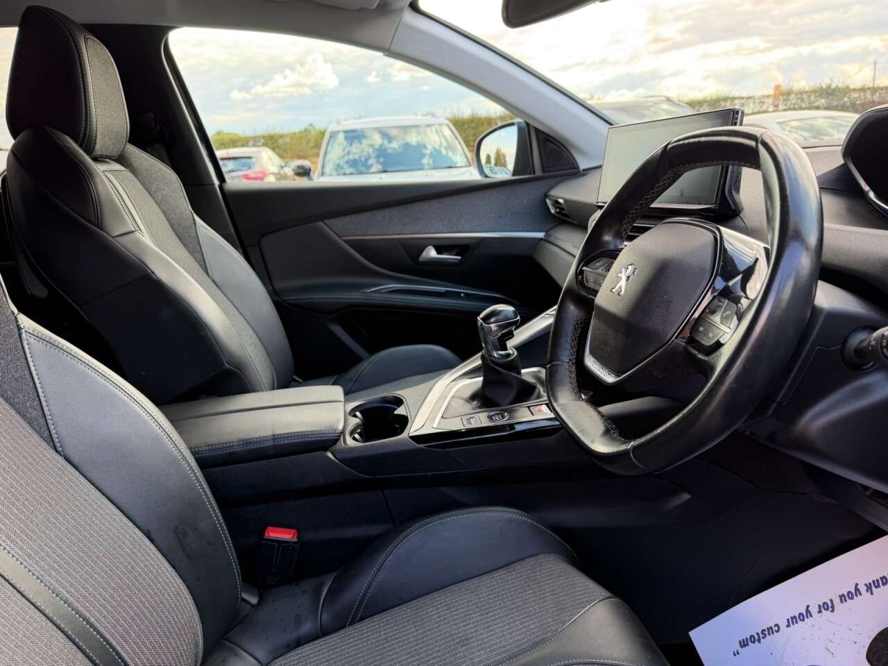 2021 PEUGEOT 5008 2021 PEUGEOT 5008