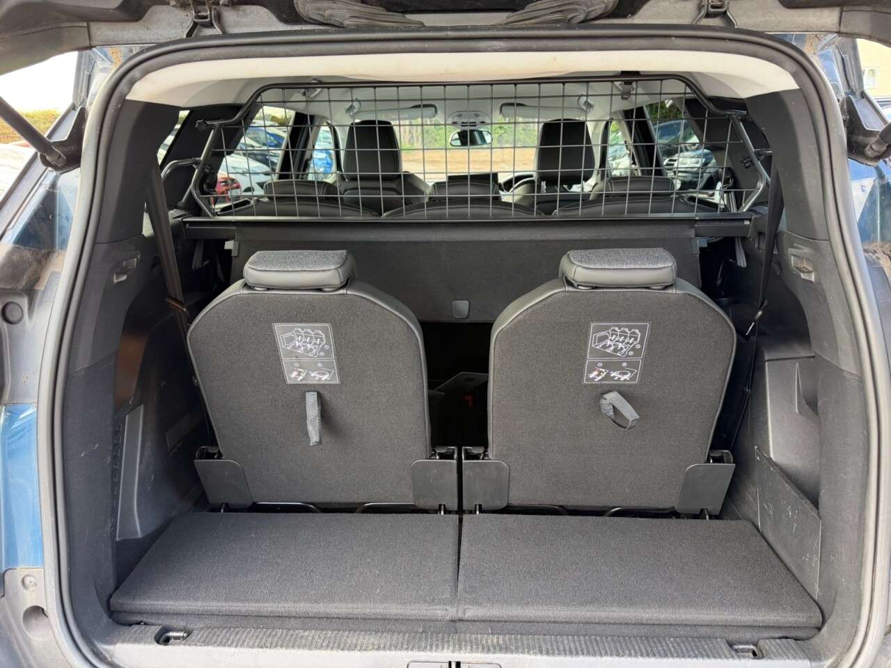 2021 PEUGEOT 5008 2021 PEUGEOT 5008
