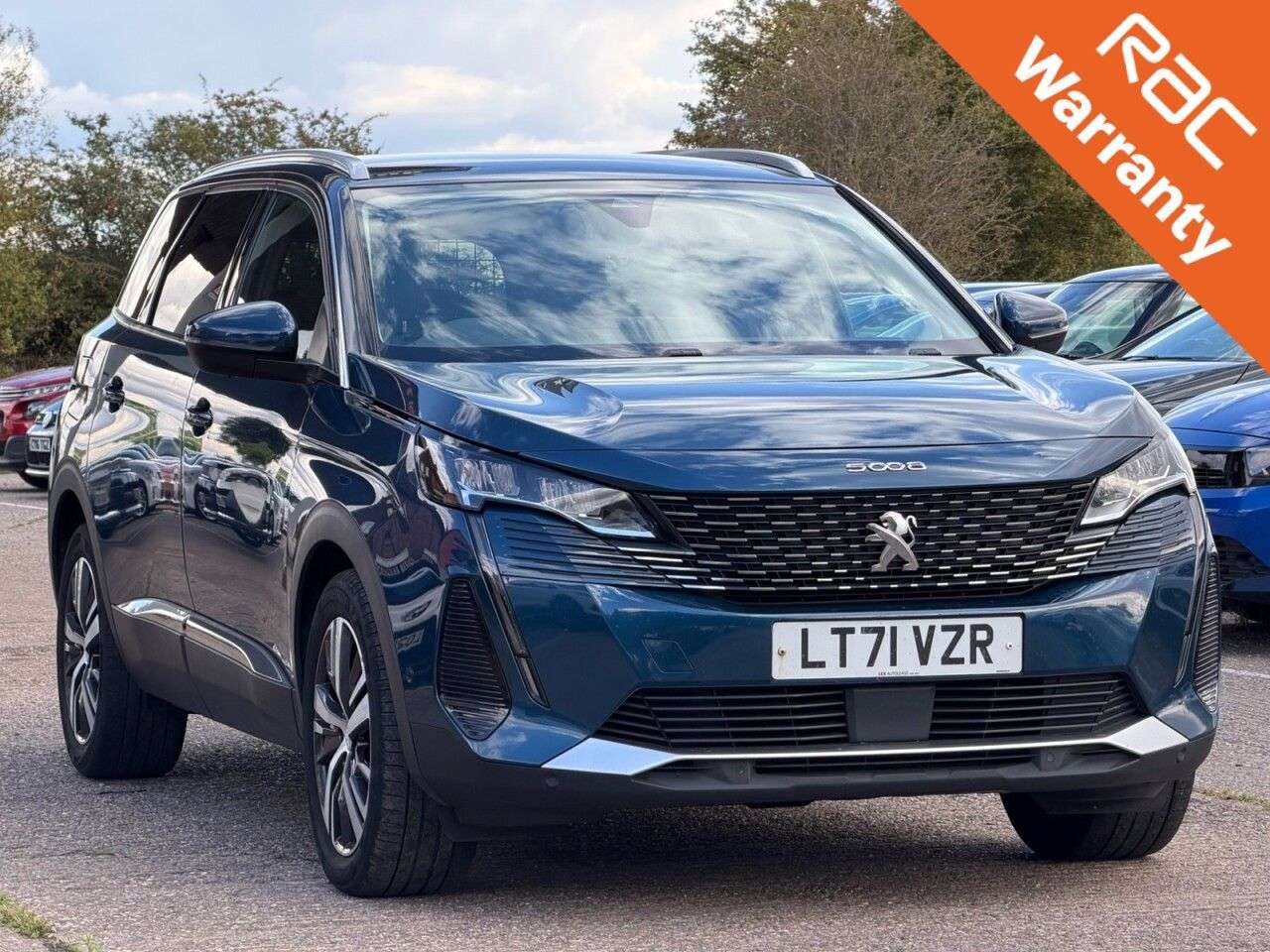 A 2021 PEUGEOT 5008 1.5 BlueHDi Allure Premium SUV 5dr Diesel Manual Euro 6 (s/s) (130 ps) **HP A 2021 PEUGEOT 5008 1.5 BlueHDi Allure Premium SUV 5dr Diesel Manual Euro 6 (s/s) (130 ps) **HP