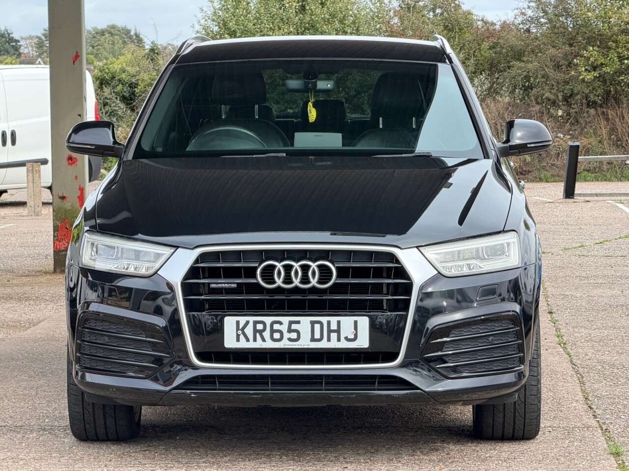 A 2015 AUDI Q3 2.0 TDI S line Plus SUV 5dr Diesel Manual quattro Euro 6 (s/s) (184 ps) **L A 2015 AUDI Q3 2.0 TDI S line Plus SUV 5dr Diesel Manual quattro Euro 6 (s/s) (184 ps) **L