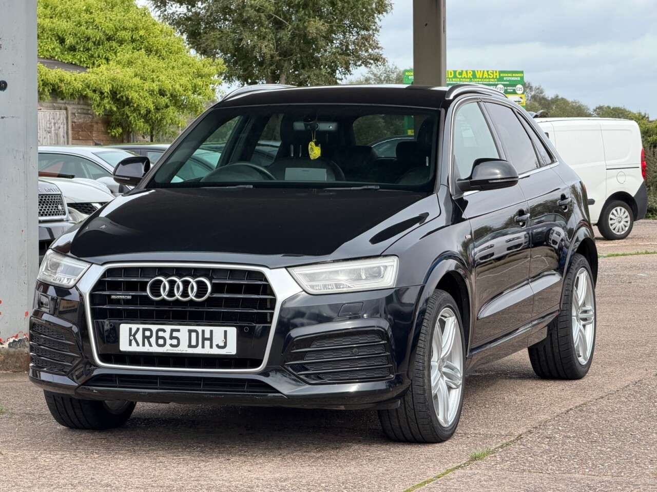 A 2015 AUDI Q3 2.0 TDI S line Plus SUV 5dr Diesel Manual quattro Euro 6 (s/s) (184 ps) **L A 2015 AUDI Q3 2.0 TDI S line Plus SUV 5dr Diesel Manual quattro Euro 6 (s/s) (184 ps) **L