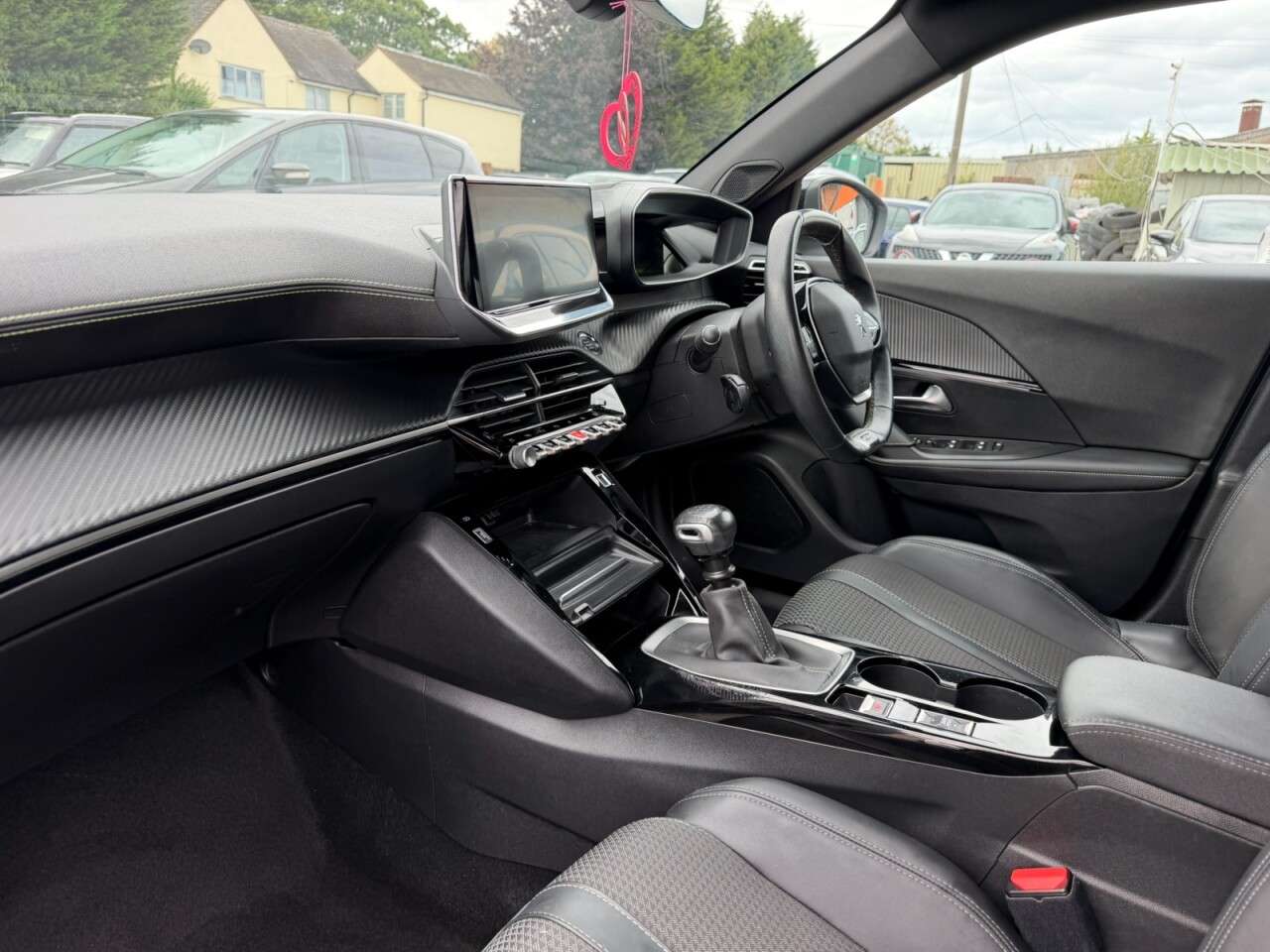 2021 PEUGEOT 2008 2021 PEUGEOT 2008