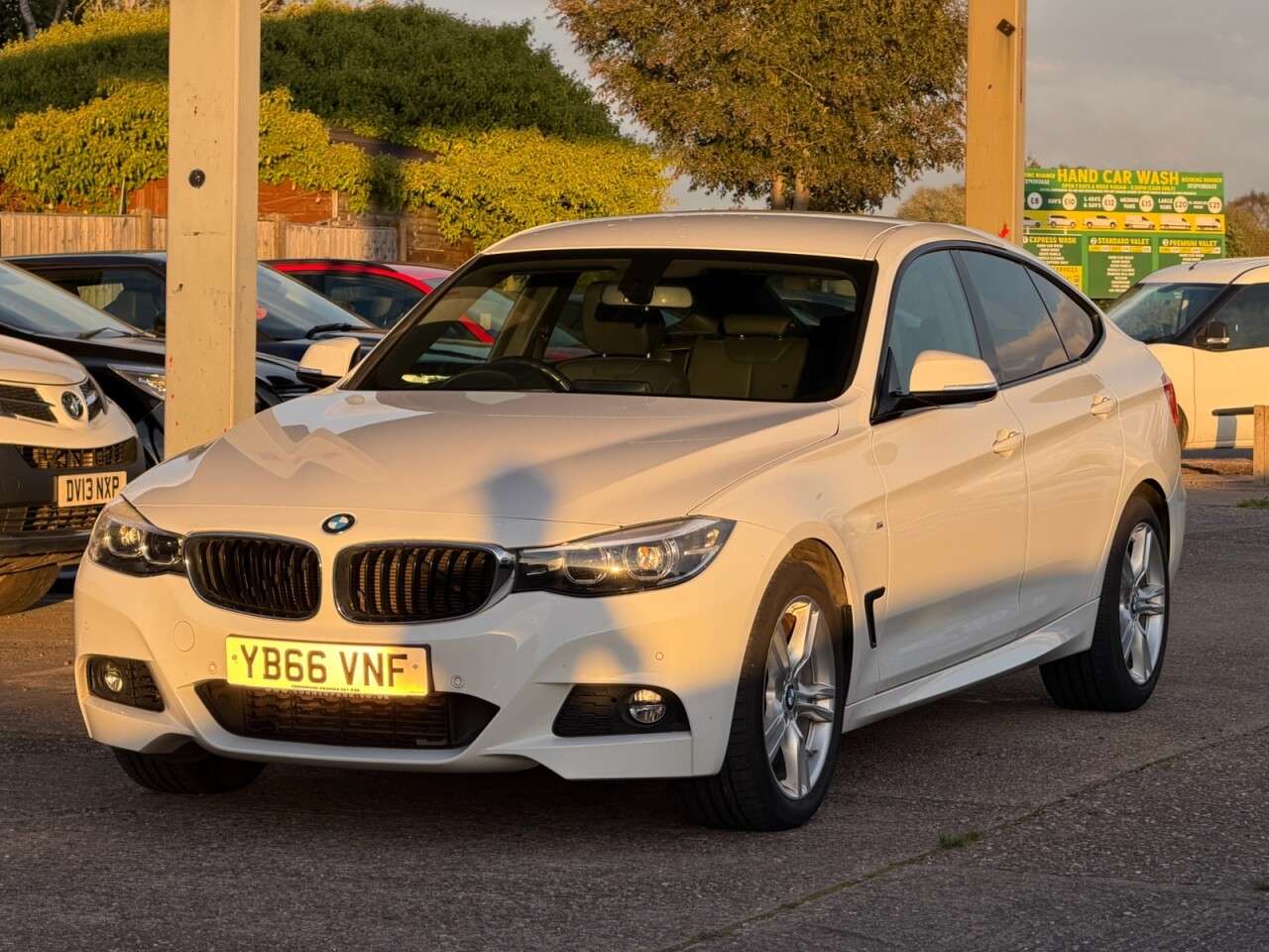 A 2017 BMW 3 SERIES GRAN TURISMO 3.0 335d M Sport GT 5dr Diesel Auto xDrive Euro 6 (s/s) (313 ps) **HPI CLEA A 2017 BMW 3 SERIES GRAN TURISMO 3.0 335d M Sport GT 5dr Diesel Auto xDrive Euro 6 (s/s) (313 ps) **HPI CLEA