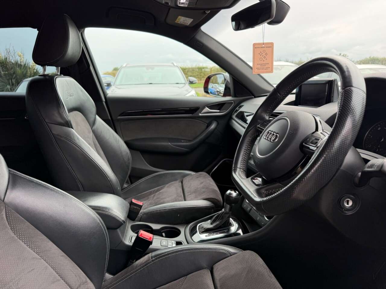 2018 AUDI Q3 2018 AUDI Q3
