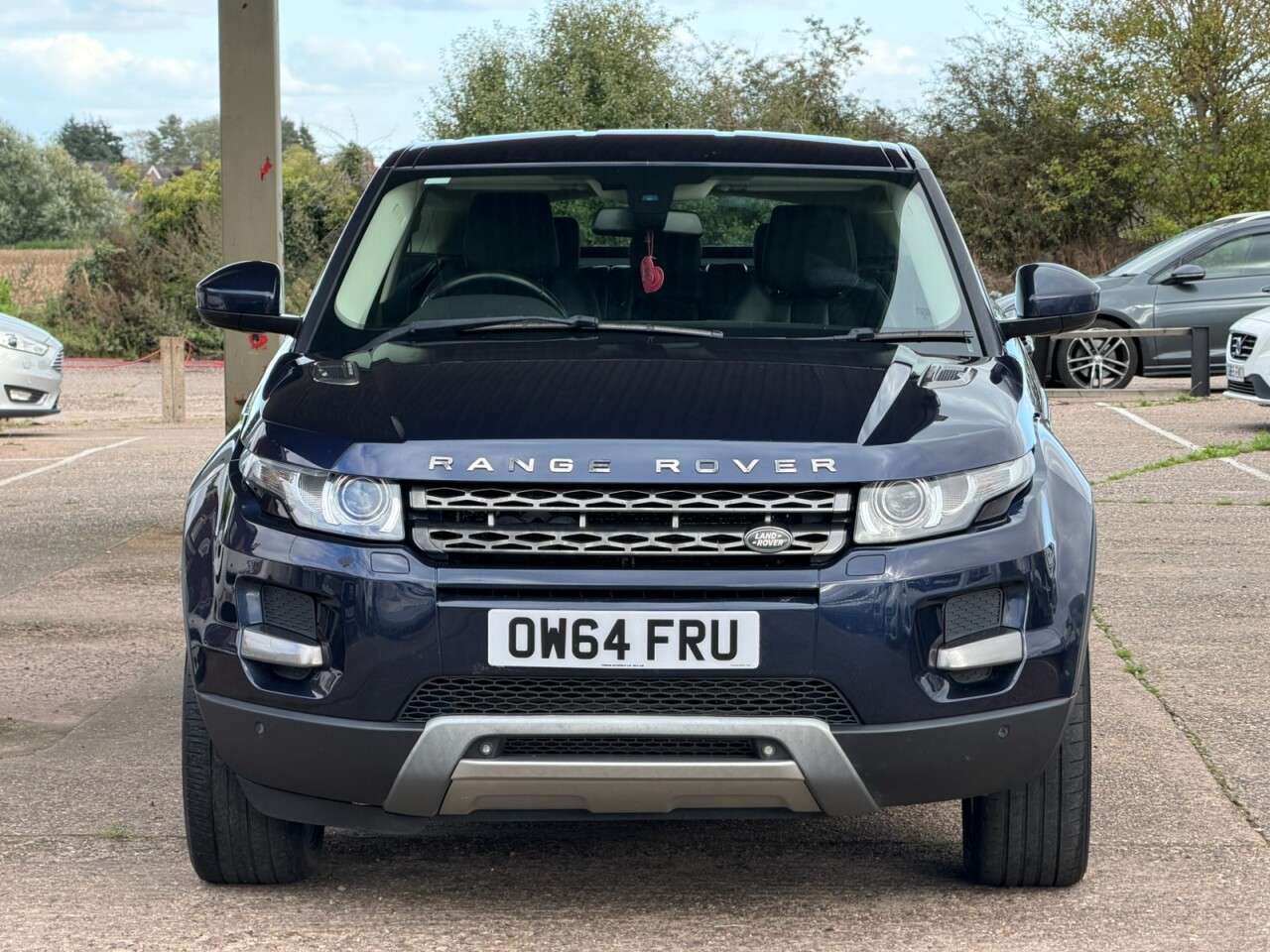 A 2014 LAND ROVER RANGE ROVER EVOQUE 2.2 SD4 Pure Tech Coupe 3dr Diesel Manual 4WD Euro 5 (s/s) (190 ps) **HPI C A 2014 LAND ROVER RANGE ROVER EVOQUE 2.2 SD4 Pure Tech Coupe 3dr Diesel Manual 4WD Euro 5 (s/s) (190 ps) **HPI C