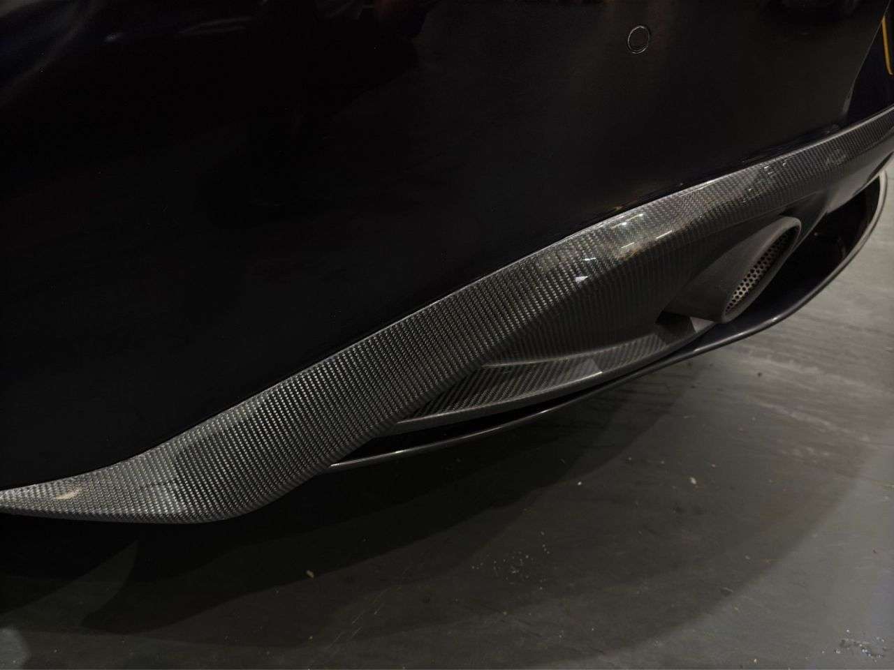 2017 ASTON MARTIN VANQUISH 2017 ASTON MARTIN VANQUISH