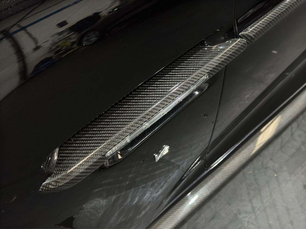 2017 ASTON MARTIN VANQUISH 2017 ASTON MARTIN VANQUISH