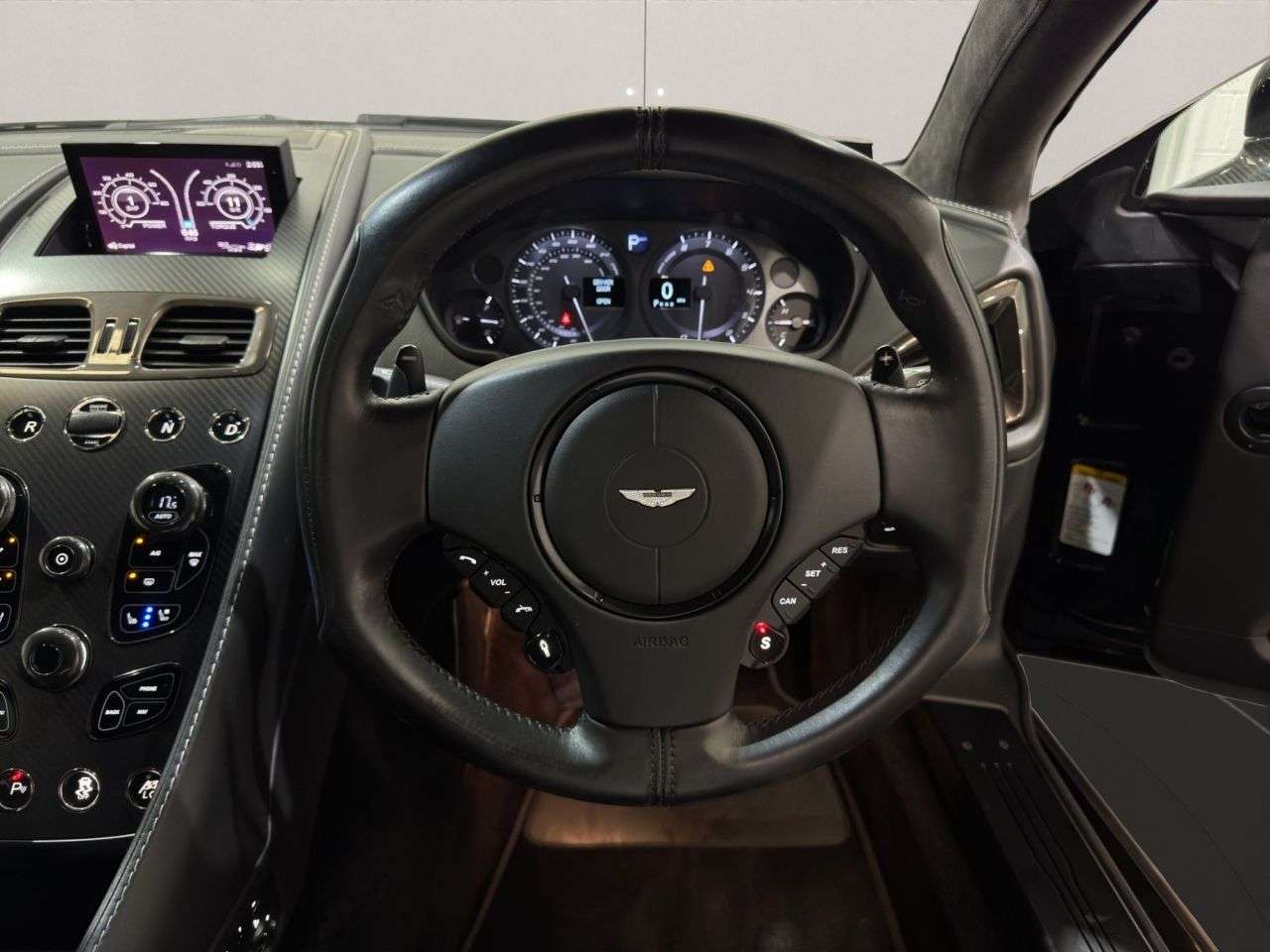 2017 ASTON MARTIN VANQUISH 2017 ASTON MARTIN VANQUISH