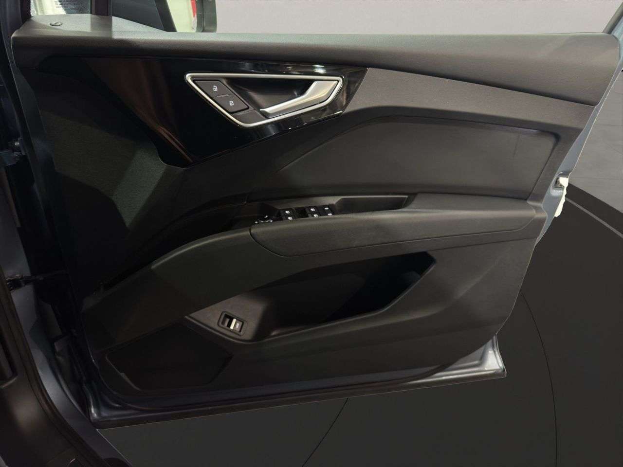 2021 AUDI Q4 E-TRON 2021 AUDI Q4 E-TRON