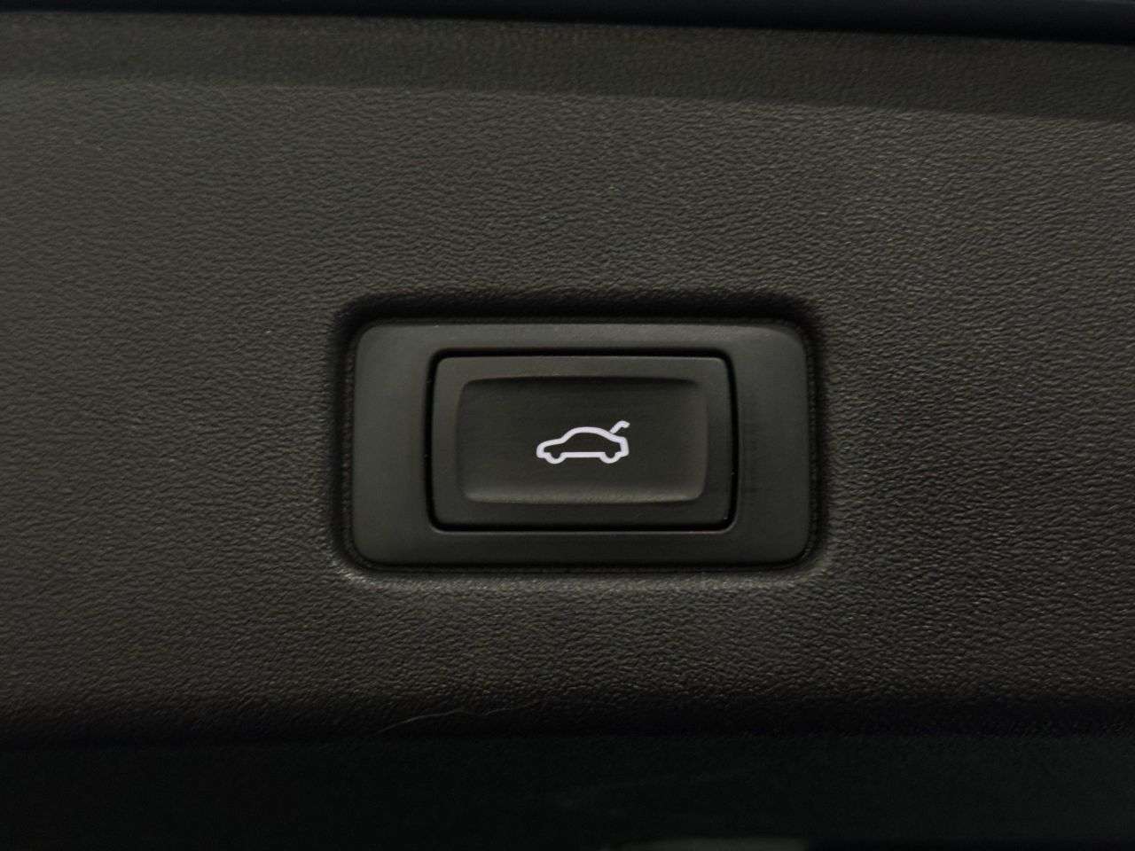 2021 AUDI Q4 E-TRON 2021 AUDI Q4 E-TRON