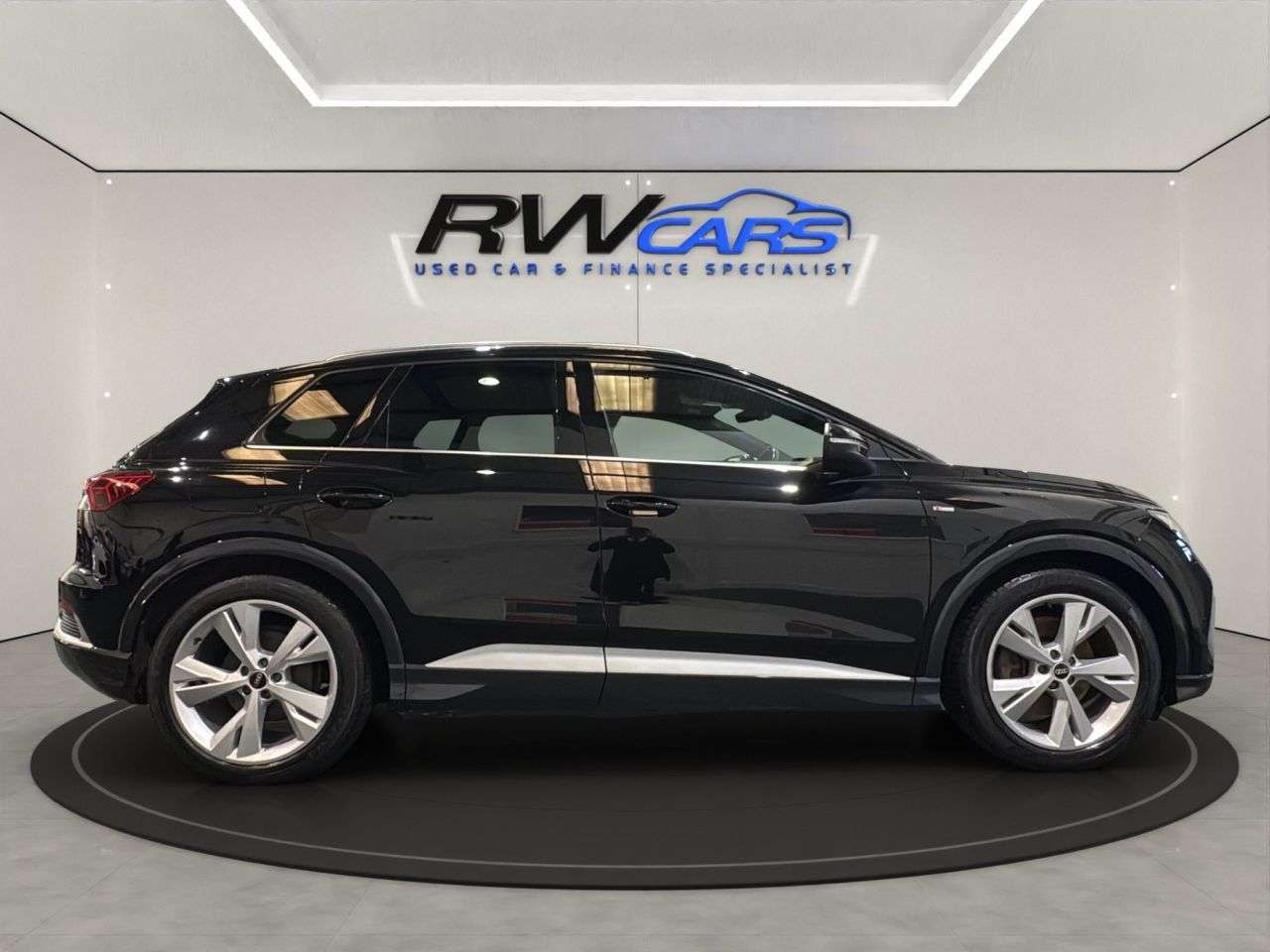 2021 AUDI Q4 E-TRON 2021 AUDI Q4 E-TRON