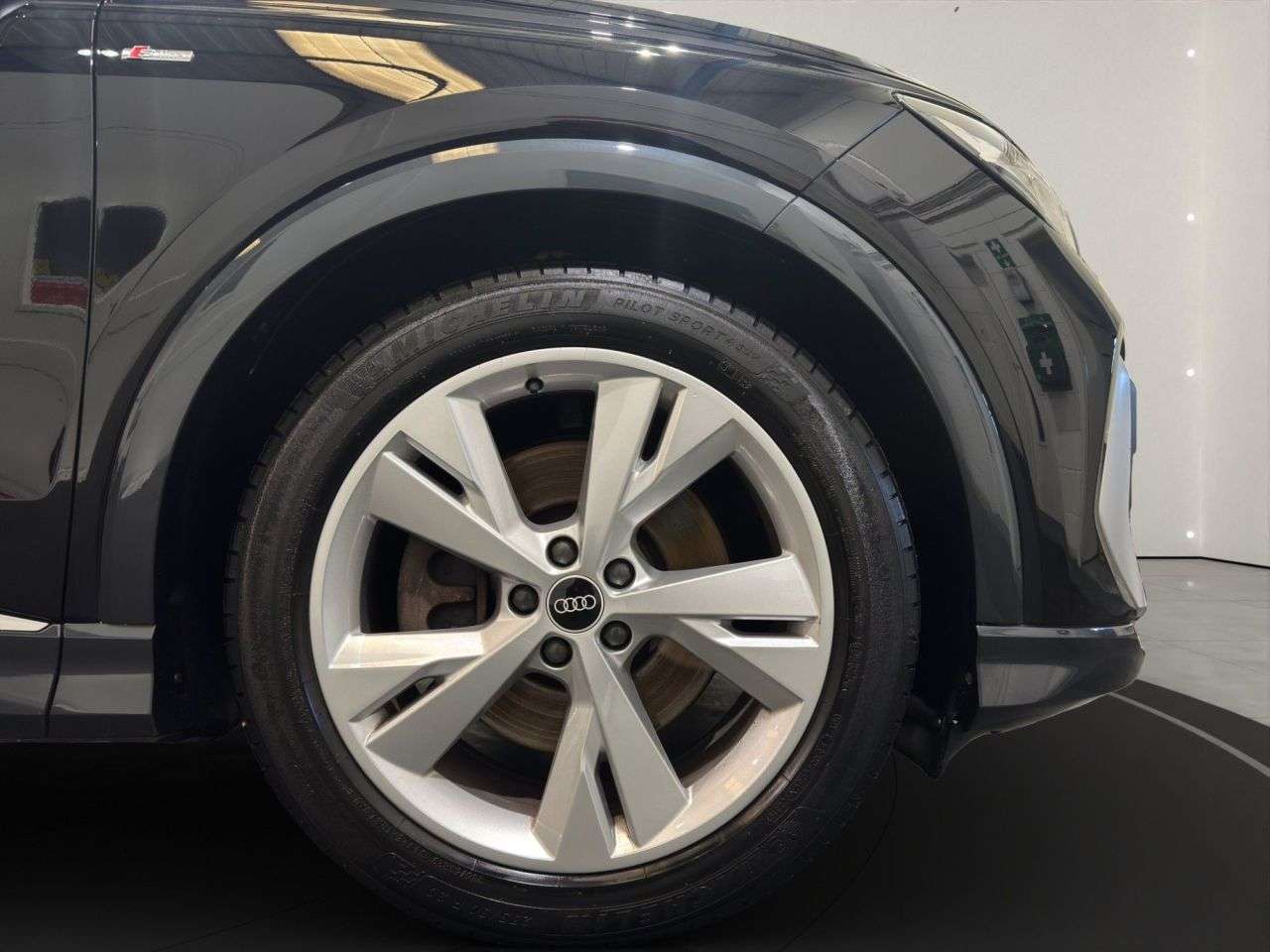 2021 AUDI Q4 E-TRON 2021 AUDI Q4 E-TRON