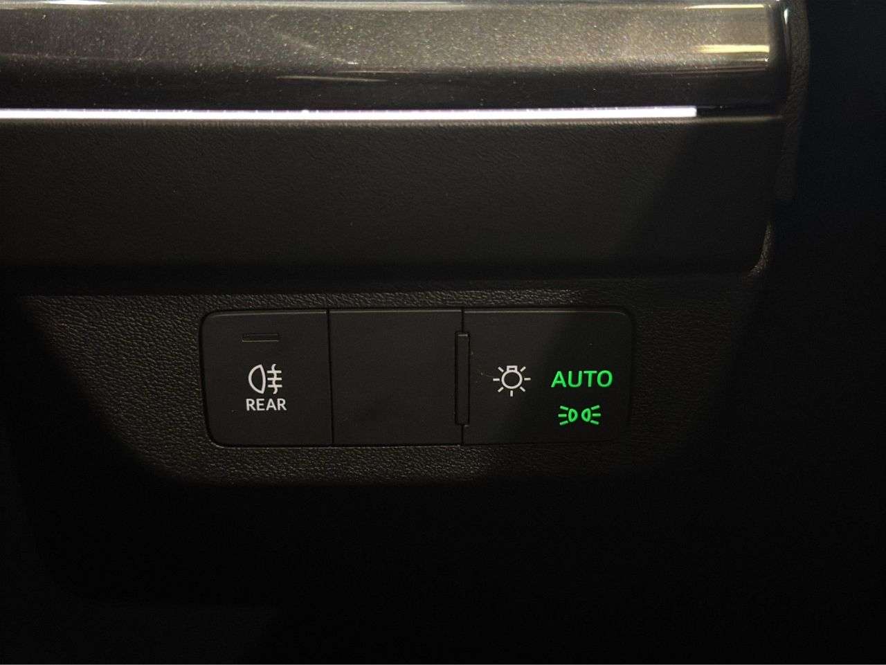 2021 AUDI Q4 E-TRON 2021 AUDI Q4 E-TRON