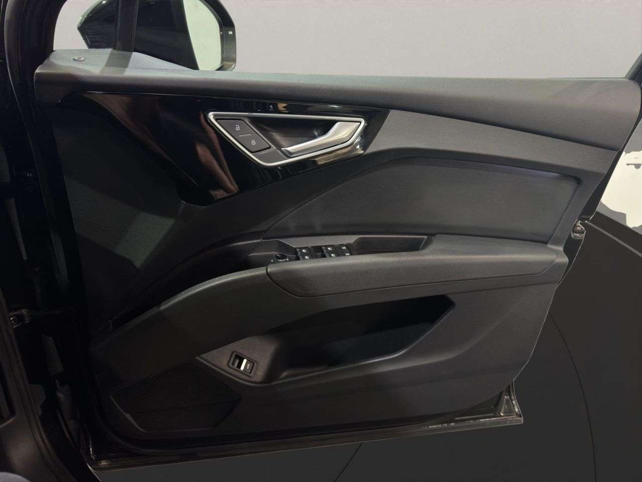 2021 AUDI Q4 E-TRON 2021 AUDI Q4 E-TRON