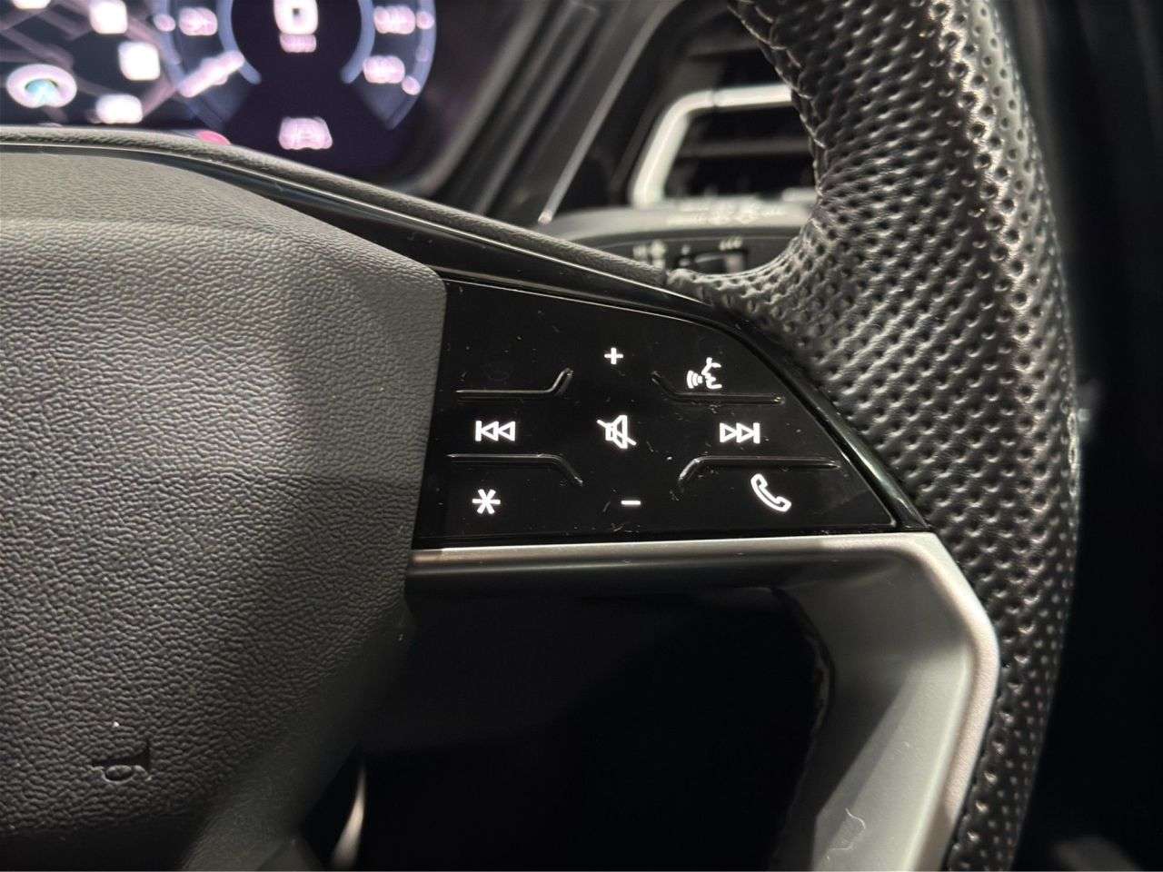 2021 AUDI Q4 E-TRON 2021 AUDI Q4 E-TRON