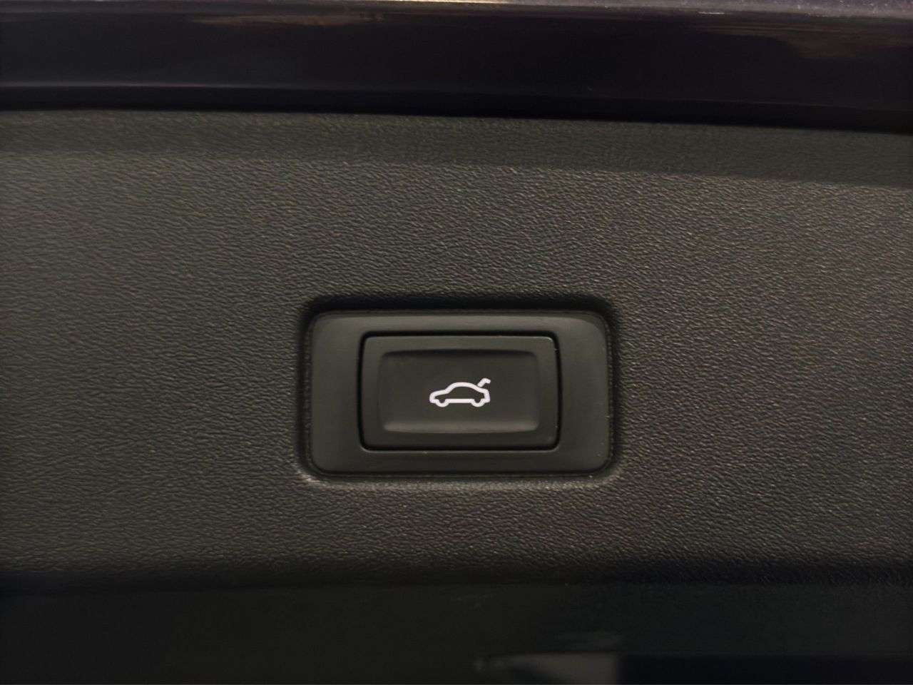 2021 AUDI Q4 E-TRON 2021 AUDI Q4 E-TRON