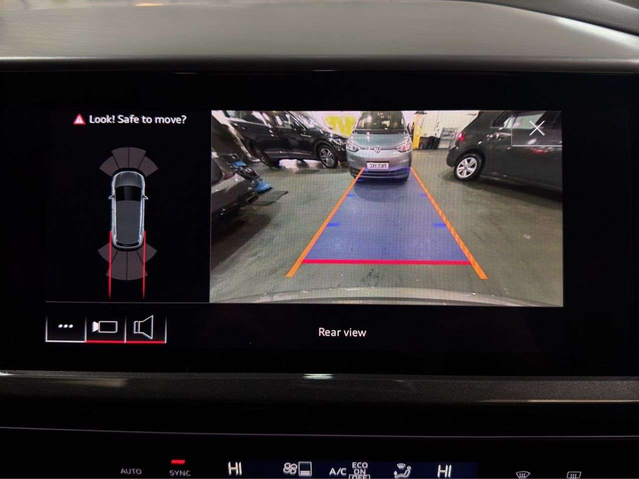 2021 AUDI Q4 E-TRON 2021 AUDI Q4 E-TRON