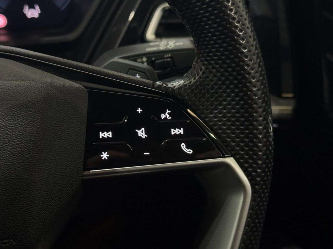 2021 AUDI Q4 E-TRON 2021 AUDI Q4 E-TRON