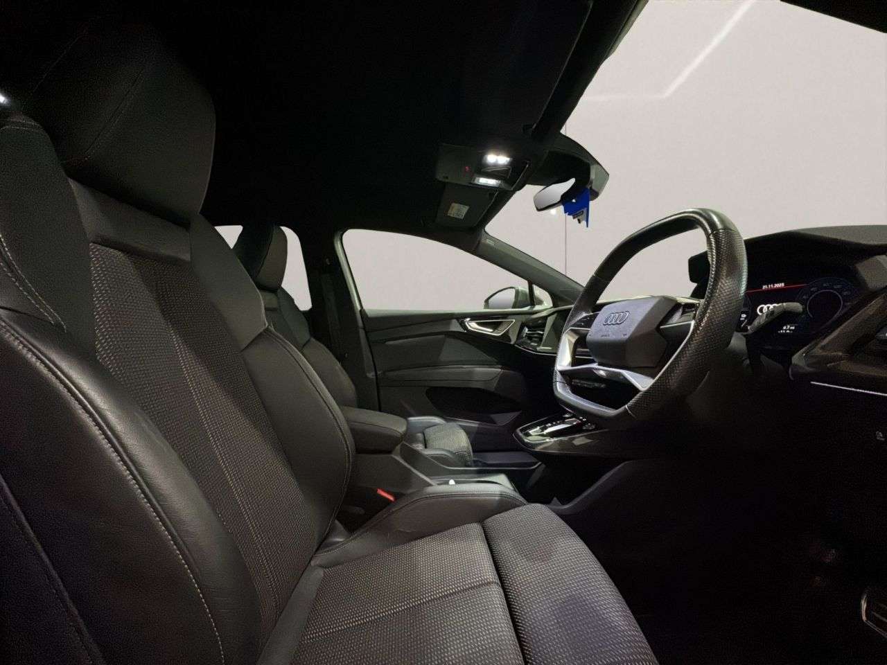 2021 AUDI Q4 E-TRON 2021 AUDI Q4 E-TRON